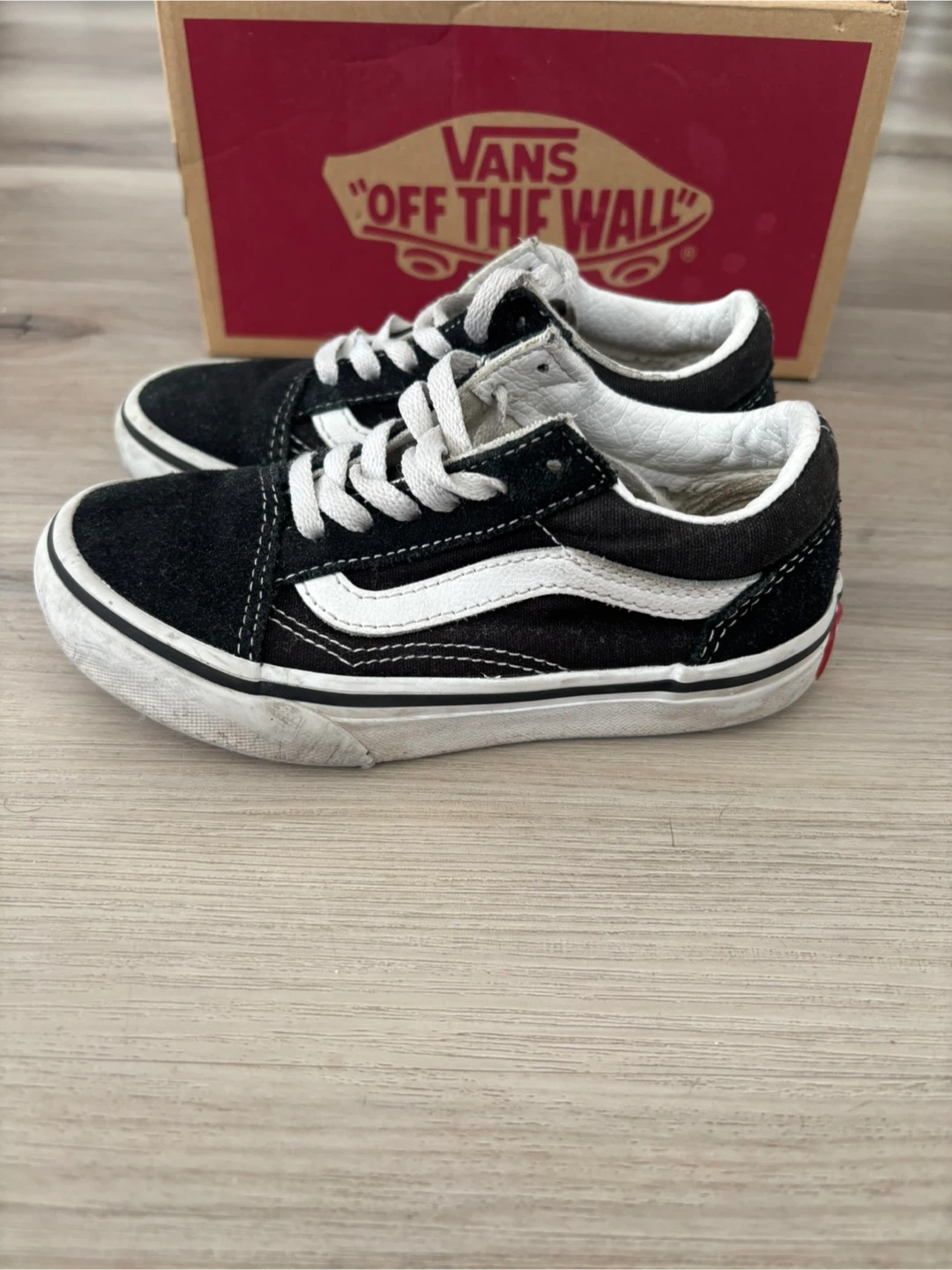 Vans Old Skool Kids Shoes - Black/White - Size 11c - photo 2