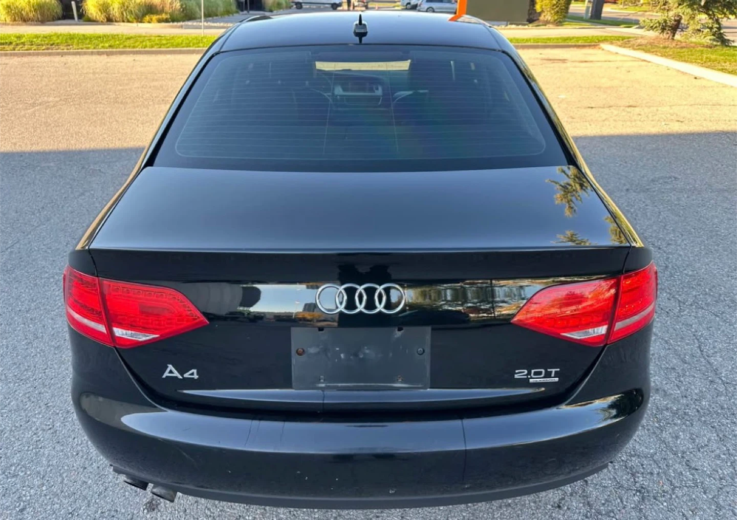 Audi A4 2.0T Sedan manual - photo 5
