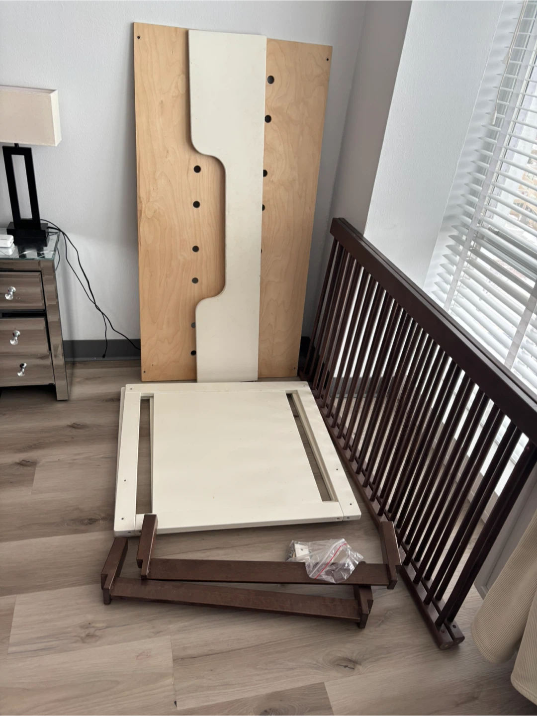 White Baby Crib - photo 2