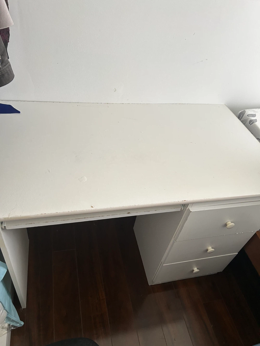 White Desk with Drawers and storage compartment - photo 2