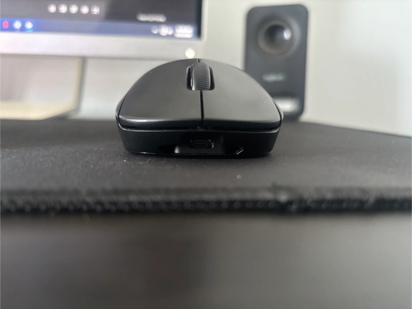 Logitech G Pro Wireless Gaming Mouse - photo 3
