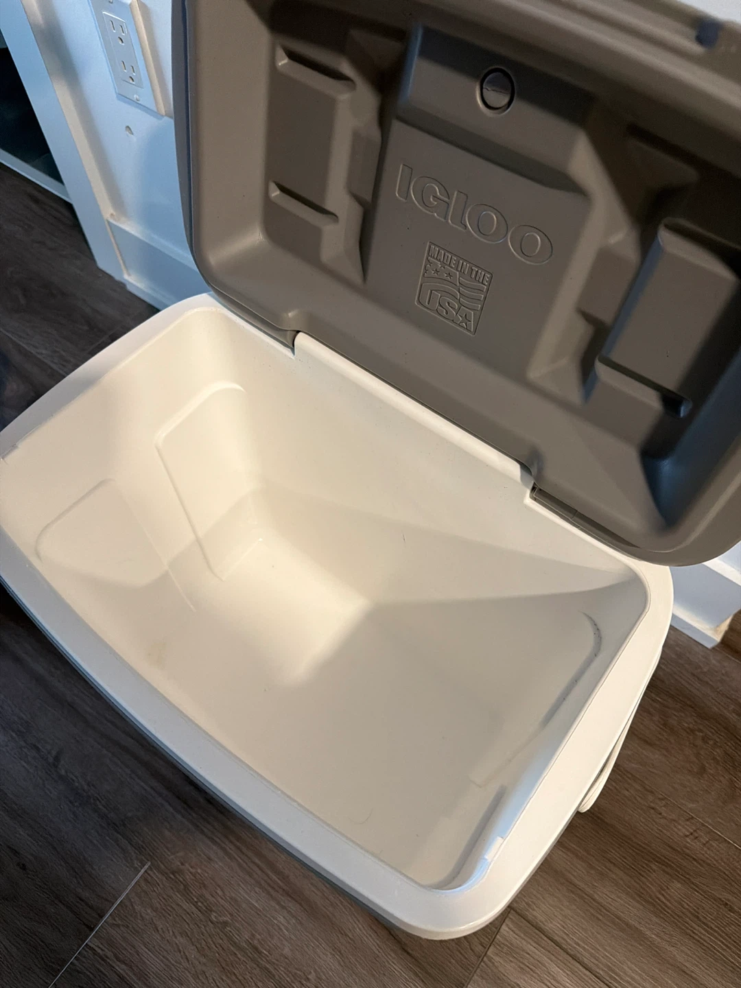 Igloo Cooler - photo 2