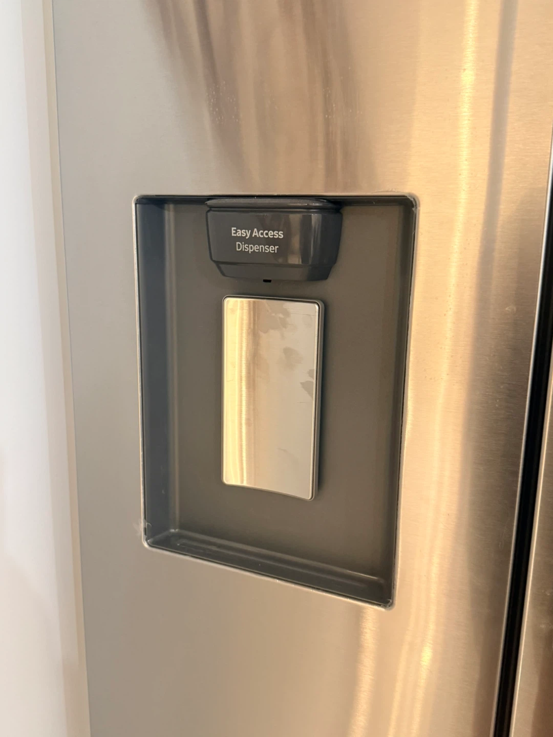 Samsung French Door Refrigerator with Water Dispenser - photo 2