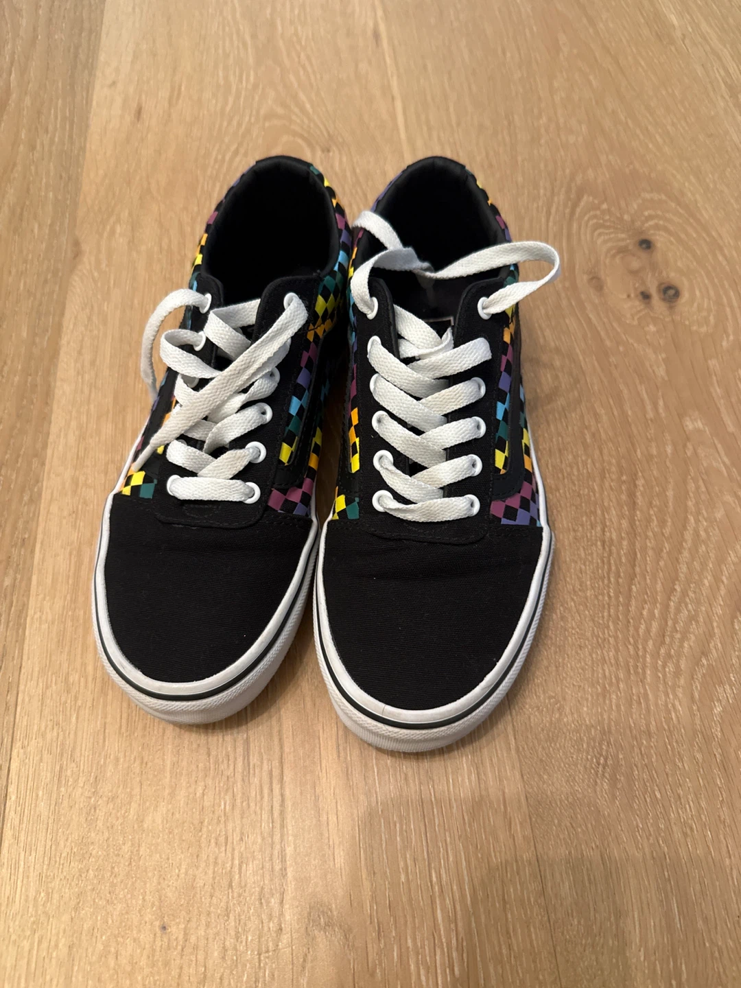 Vans Old Skool "Checkerboard Rainbow" Youth Shoes Size 3 Youth