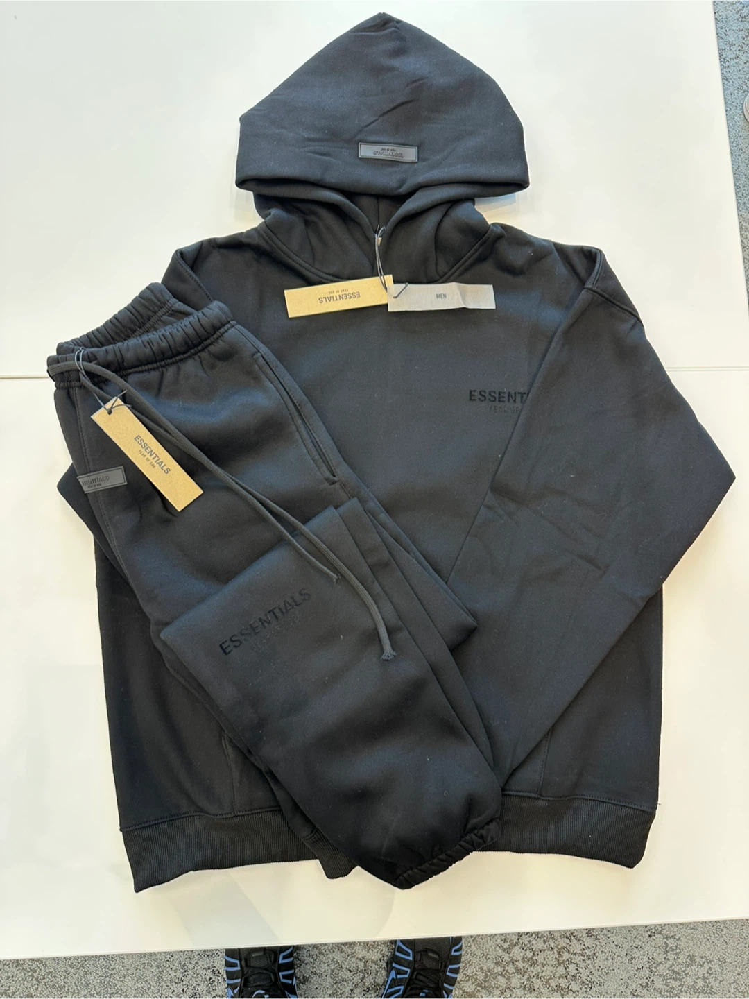 Black essentials set - photo 3