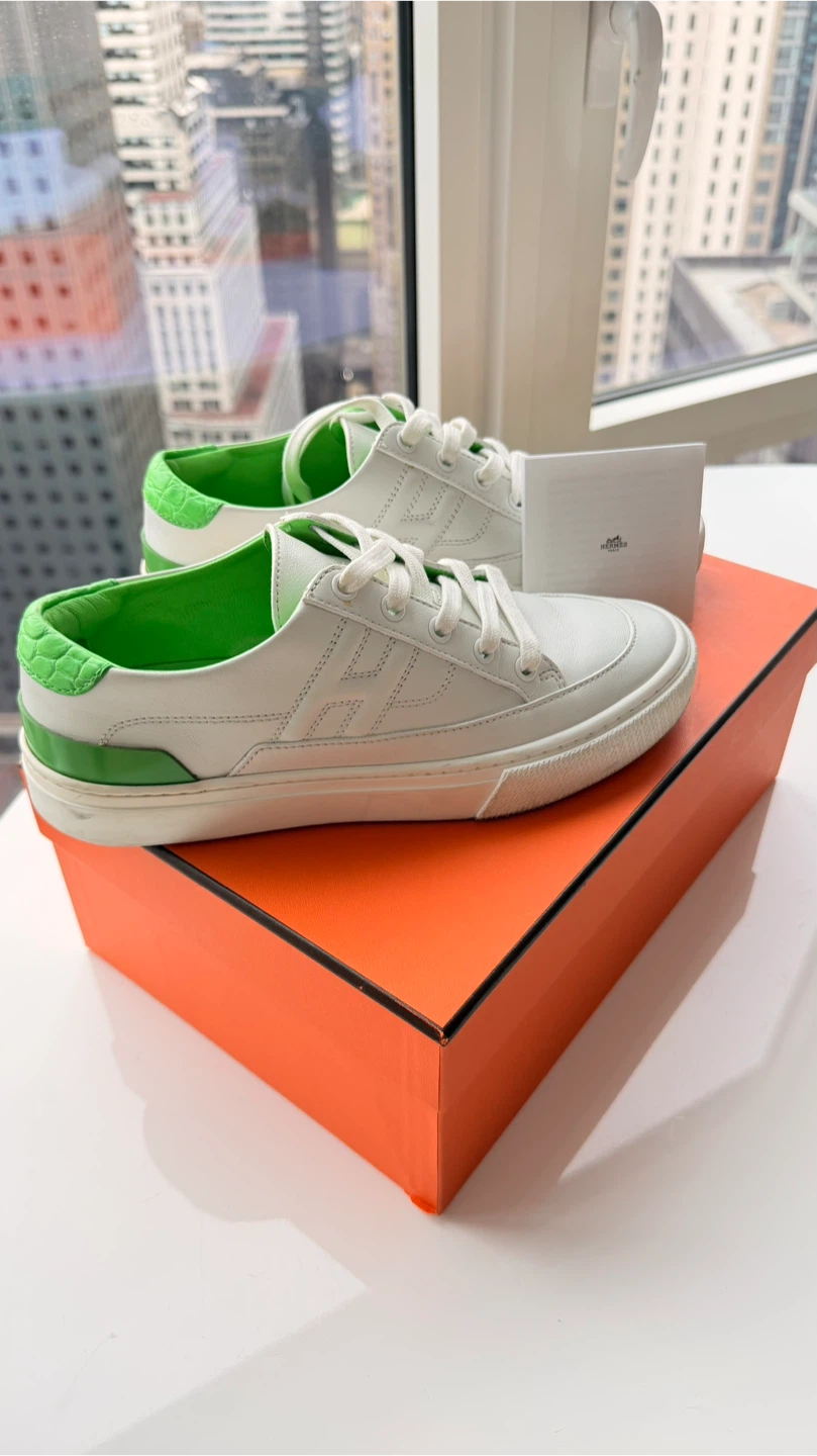 Hermès Sneakers Size 37 – Crocodile Heel Detail