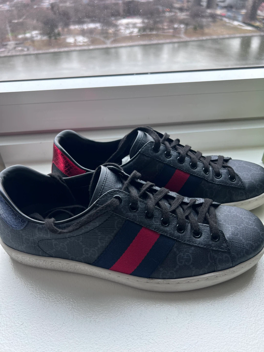 Gucci GG Monogram Canvas Sneakers with Red and Blue Stripes - photo 2
