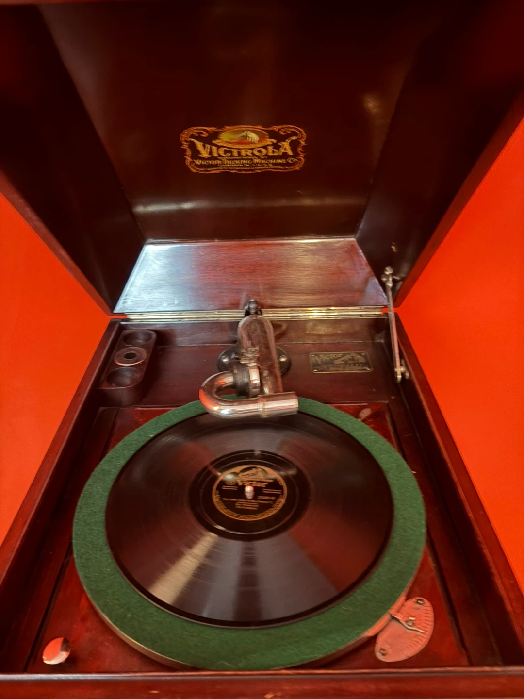 Antique Victrola Record Player