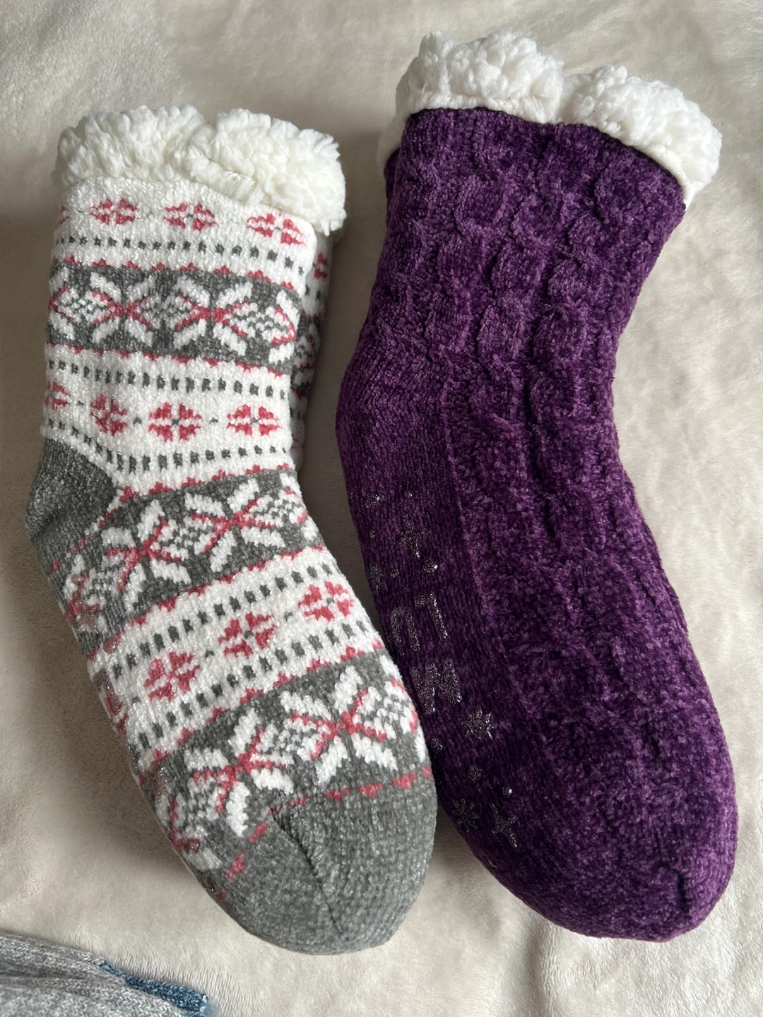 4 Brand new Cozy Winter Socks - take all Set of 4 ($15) - photo 3