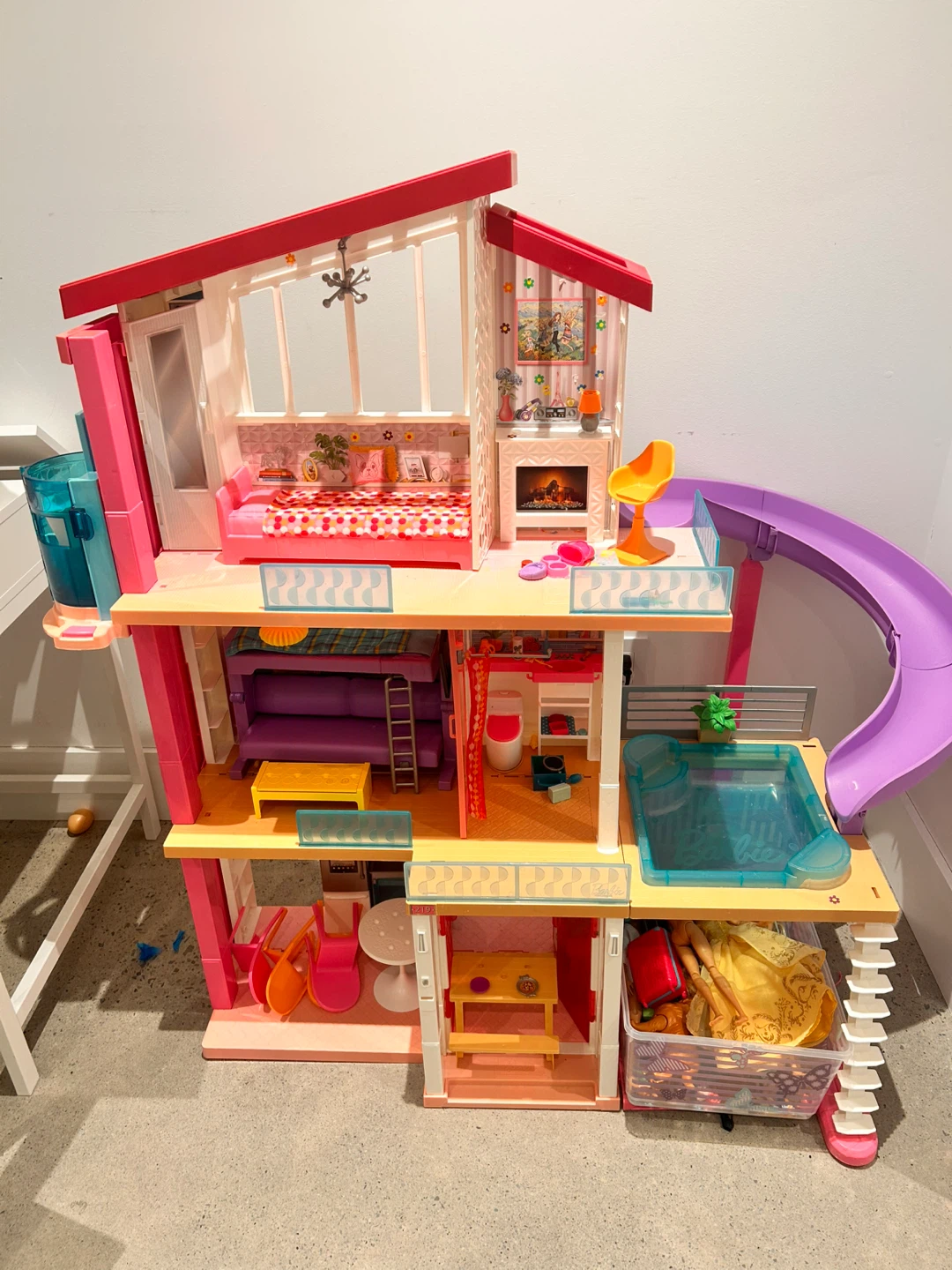 Barbie Dreamhouse Dollhouse with Accessories
