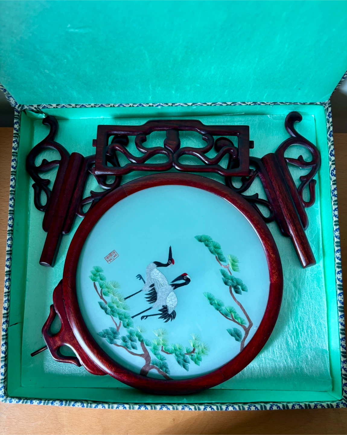 🥕Embroidery Art of Cranes in Wooden Frame with Stand - photo 4
