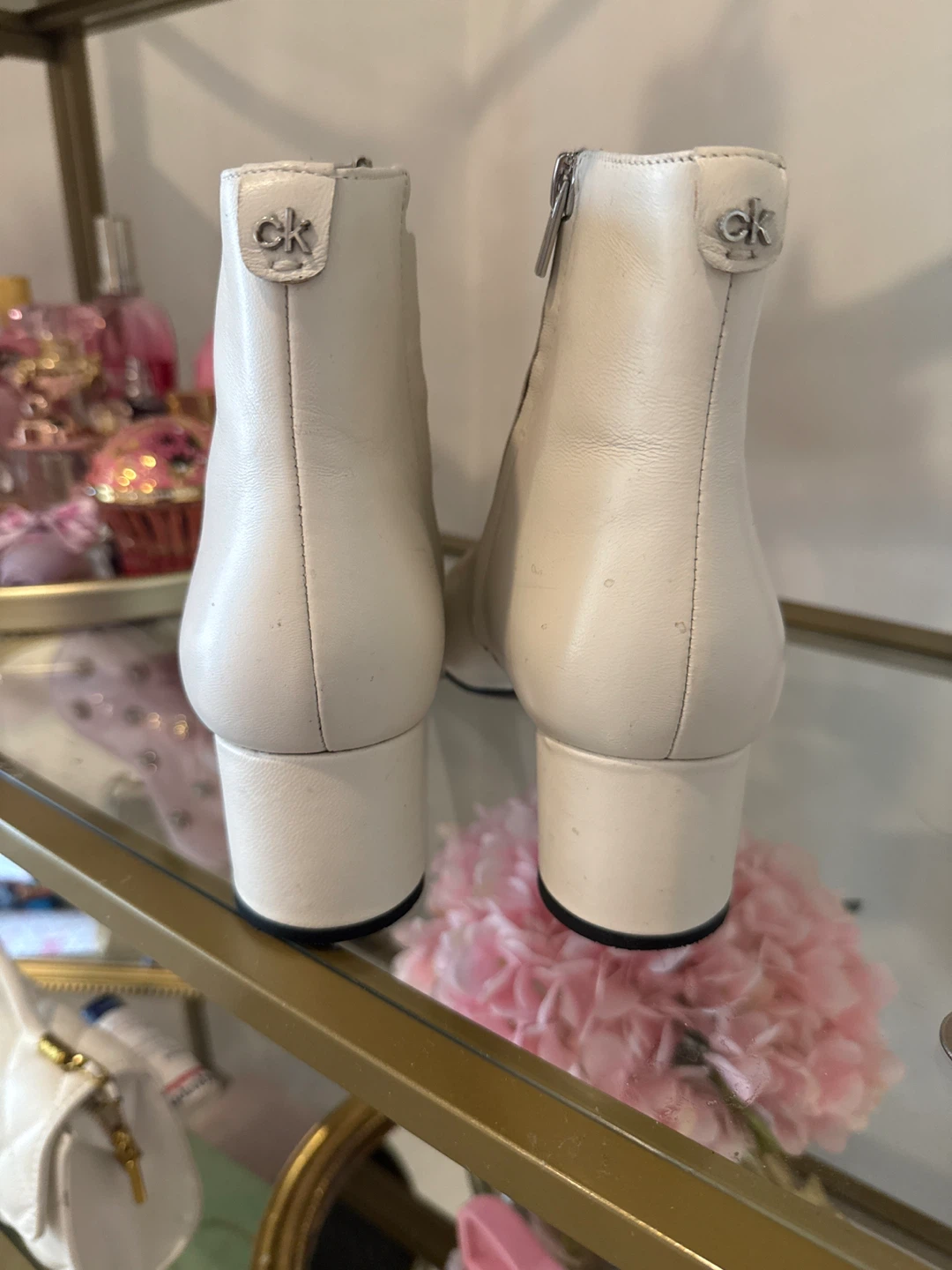 Calvin Klein White Leather Ankle Boots - Size 9 - photo 4