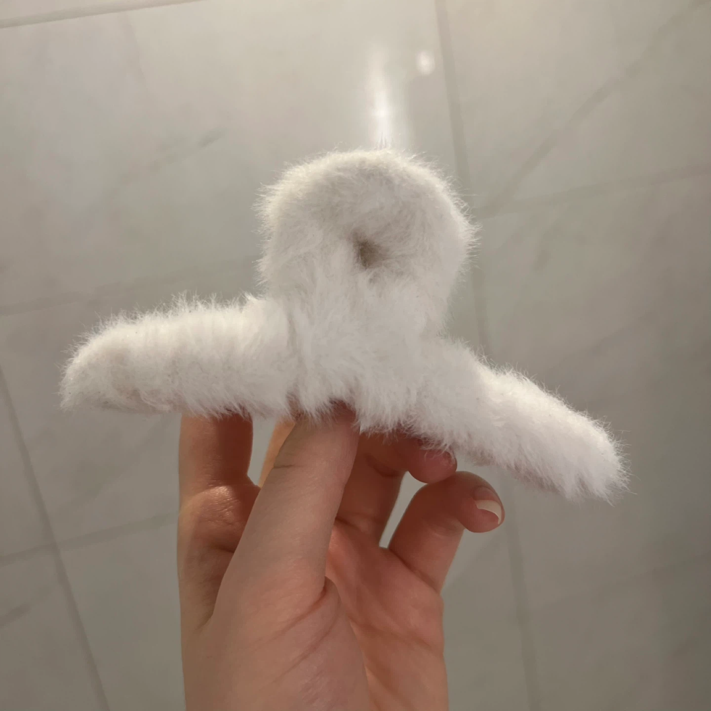 White Fuzzy Claw Clip Hair Accessory