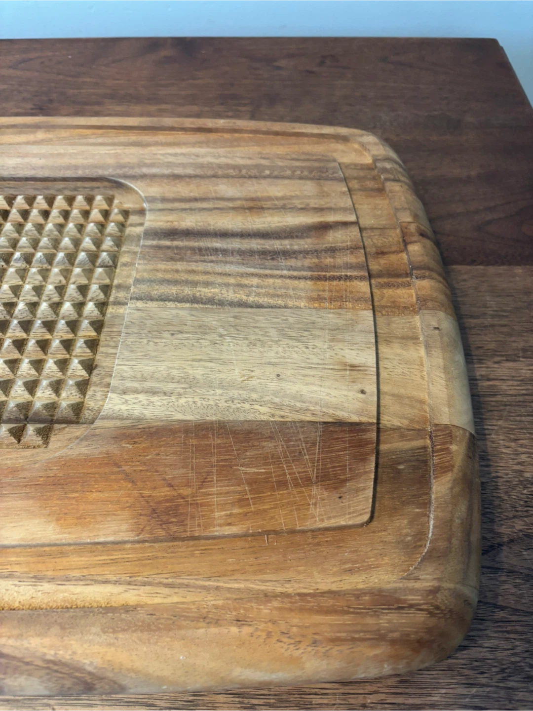 Wooden Carving Board with Grip - photo 4