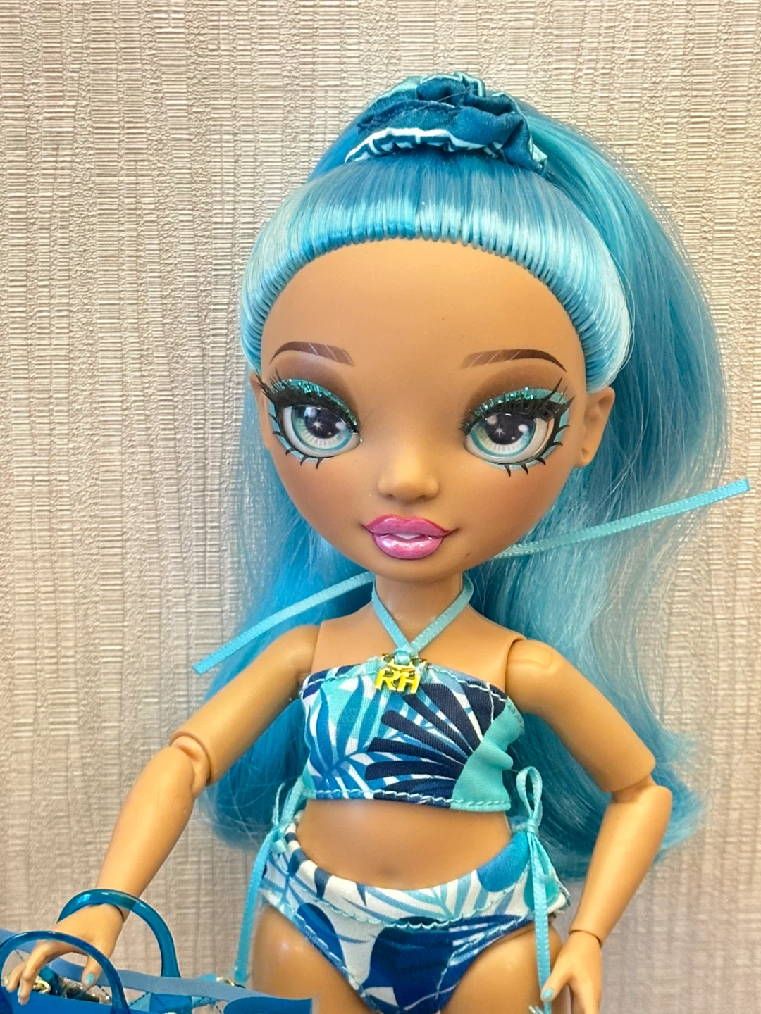 Collectible Rainbow High Pacific Coast Hali Harper Beach Doll - photo 2