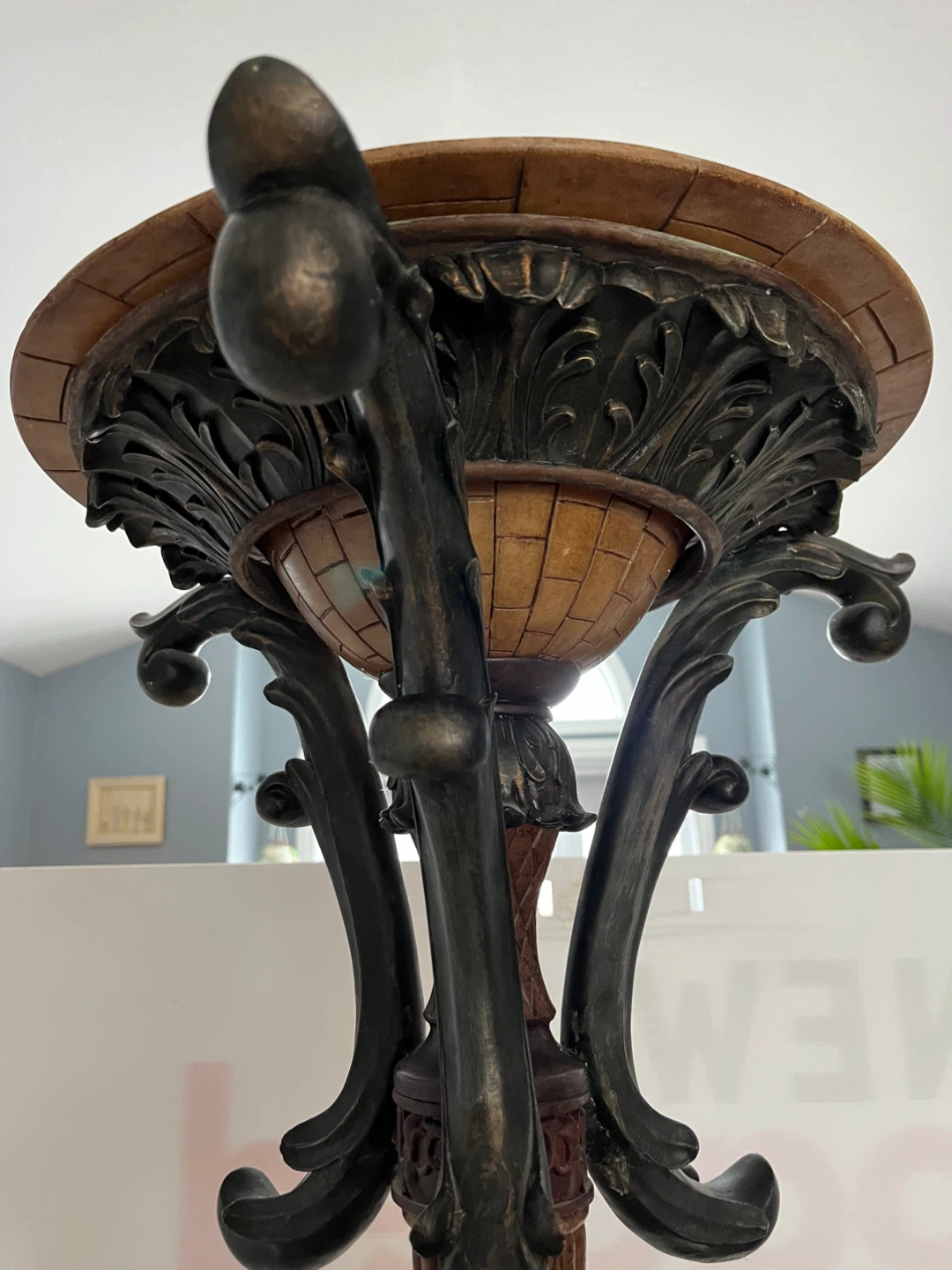Ornate Pedestal Lamp with Two Side Stands - photo 5
