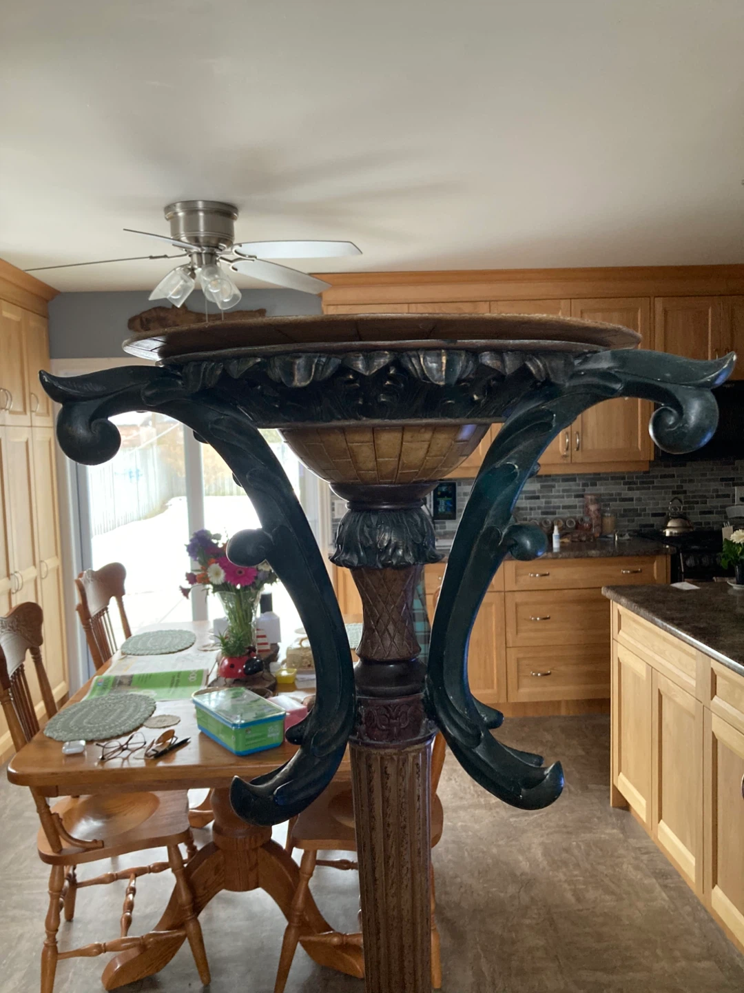 Ornate Pedestal Lamp with Two Side Stands - photo 4
