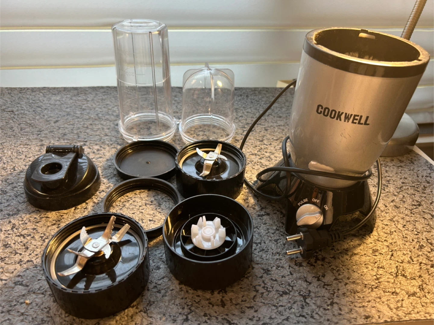 COOKWELL Personal Blender with Cups and Blades