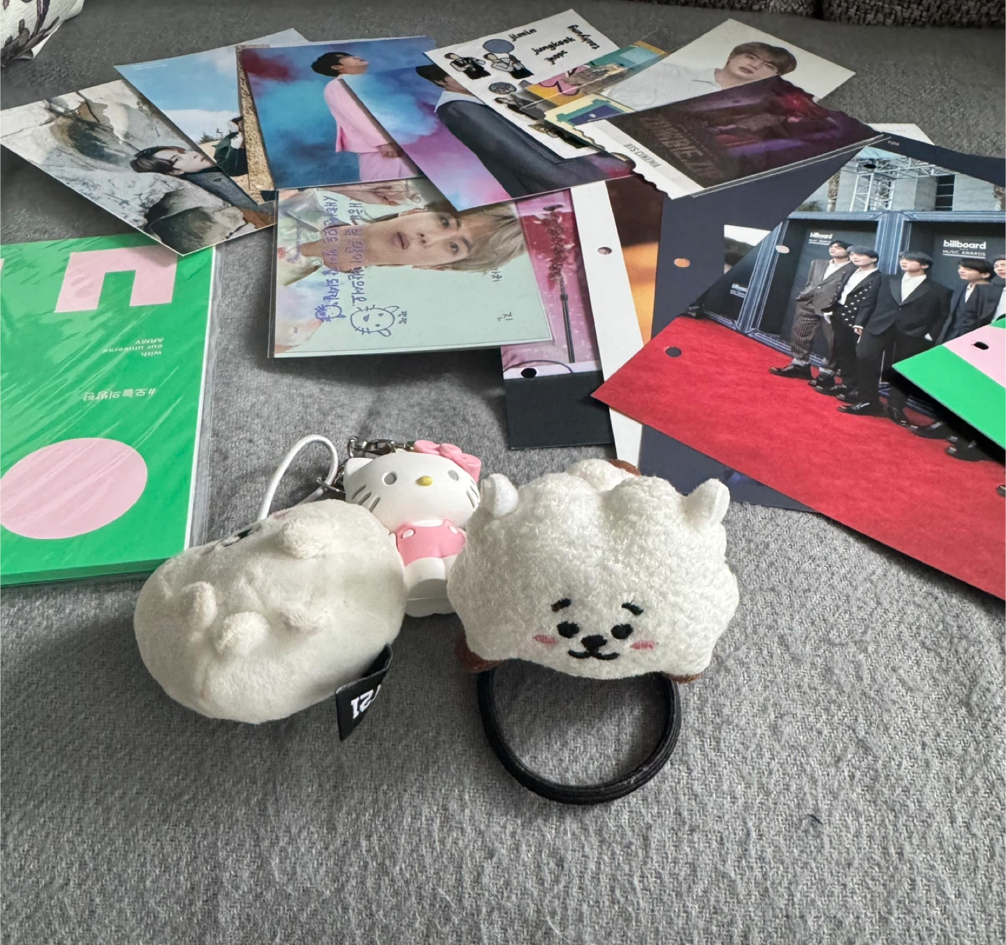 BTS Photocards and Merchandise Bundle - photo 2