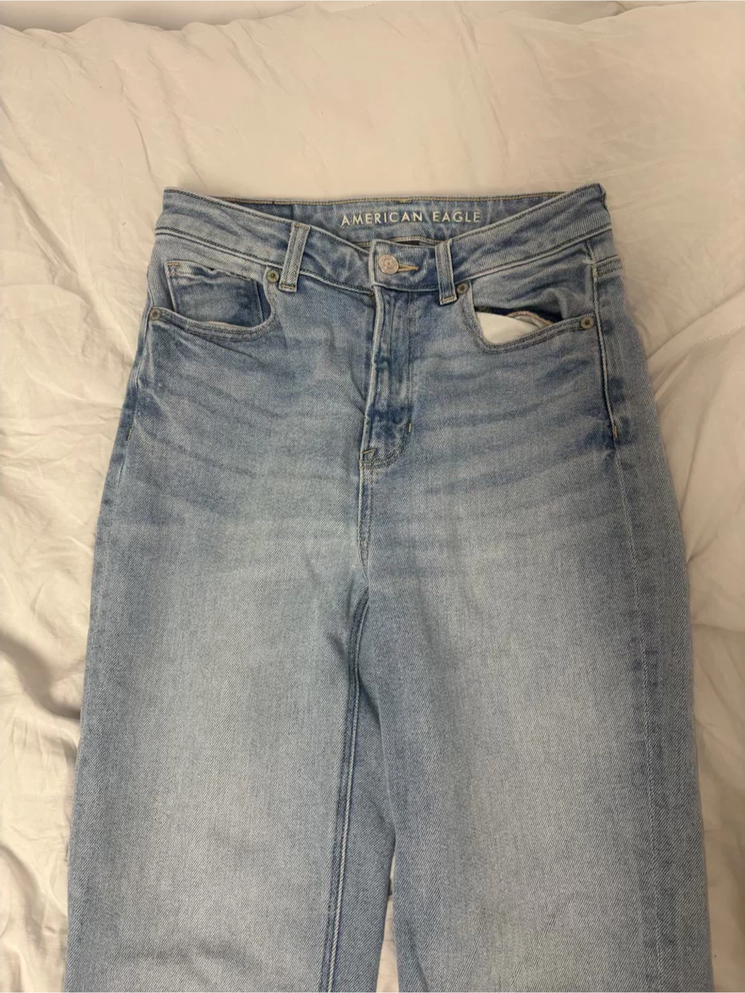 American Eagle Light Wash Denim Jeans