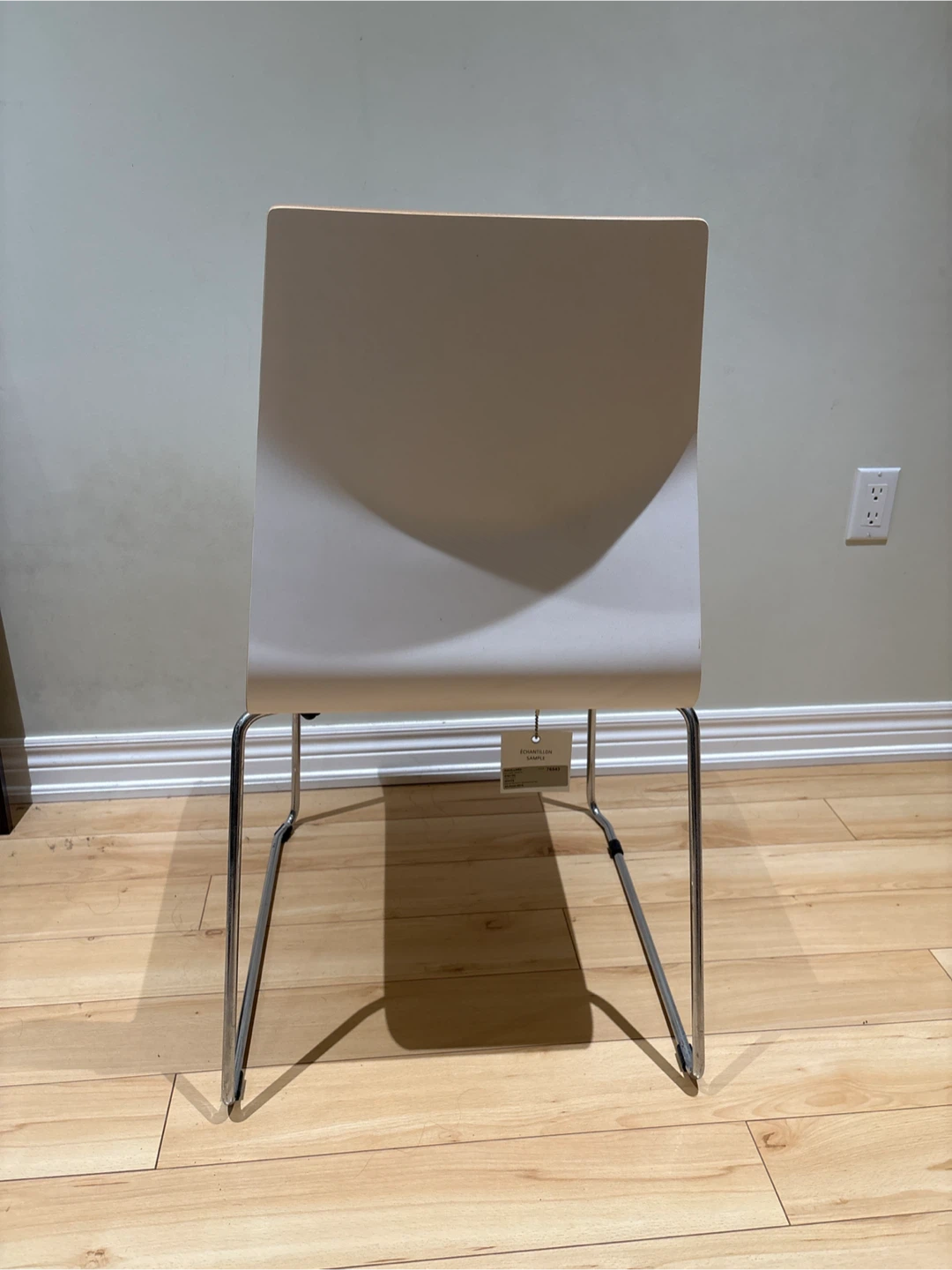 White Chair - photo 3