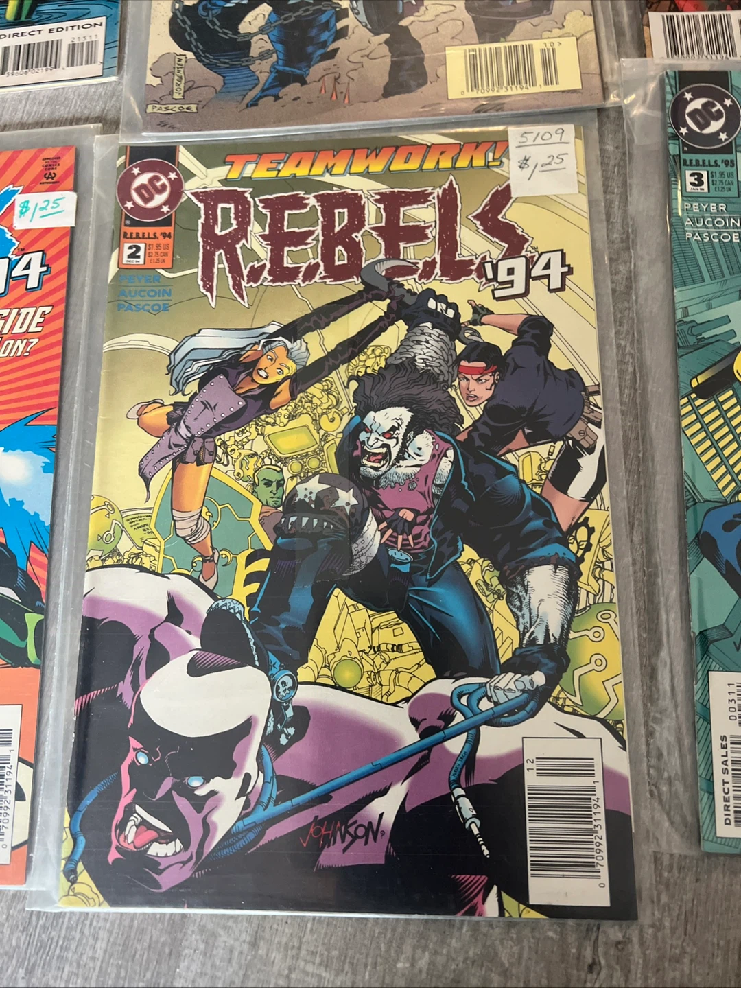 DC Comics Rebels '94 and '95 Comic Books Collection - photo 3