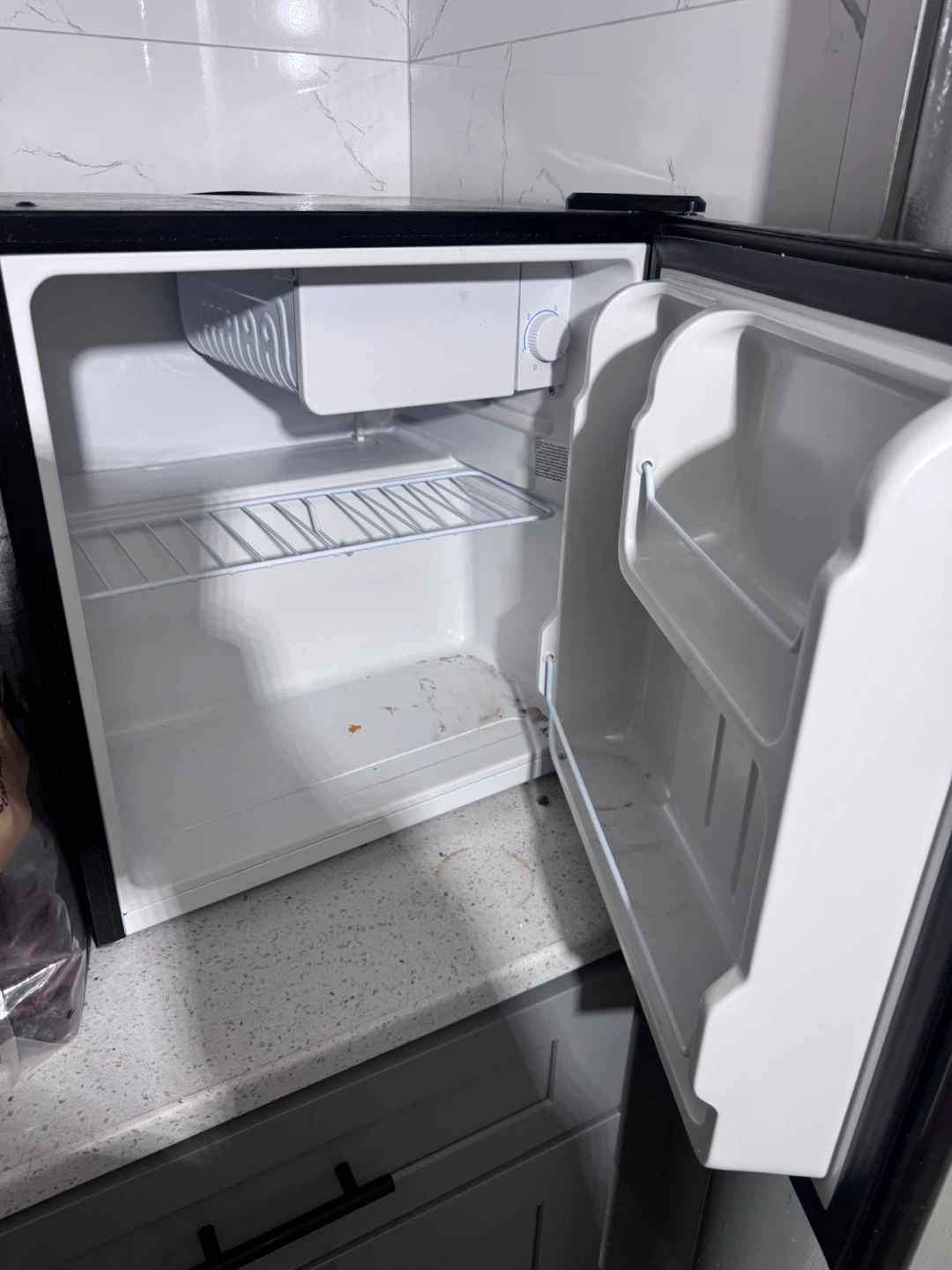 Osterman Mini Refrigerator - photo 2