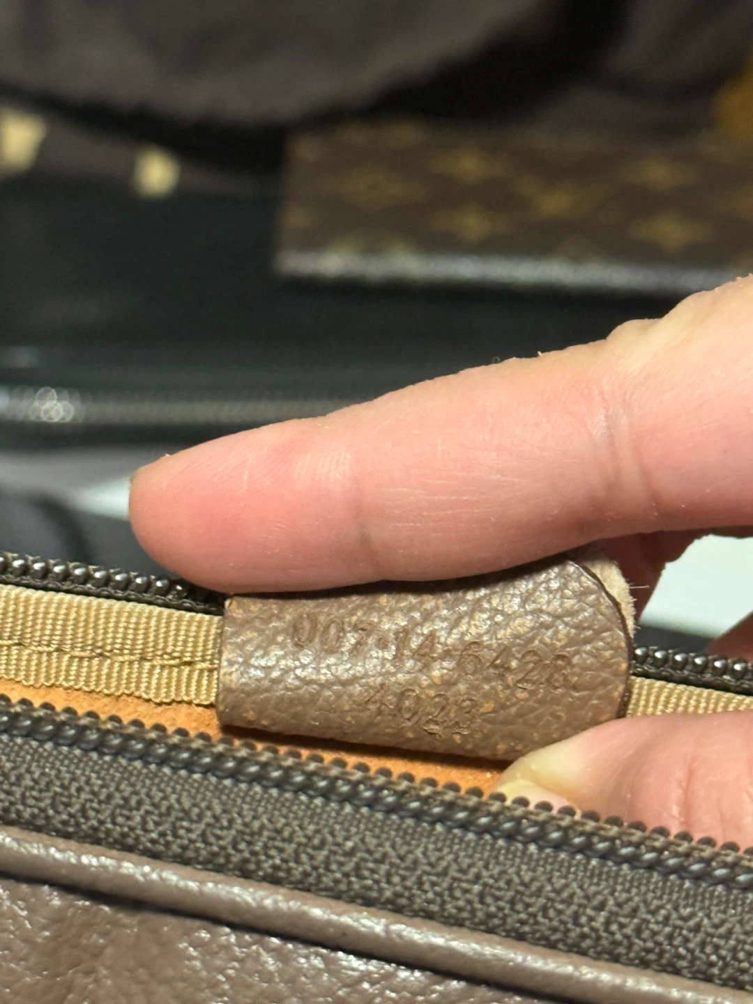 Gucci Monogram Shoulder Bag - photo 4