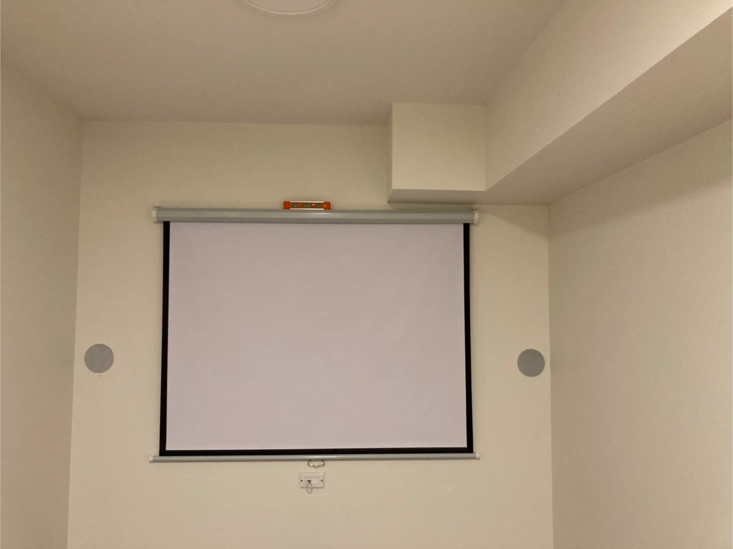 Black Heavy Duty TV Wall Mount with Built-in Level - photo 2