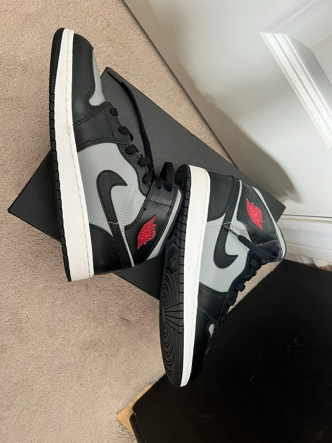 Air Jordan 1 Mid SE GS "Cool Grey"- 6Y - photo 2