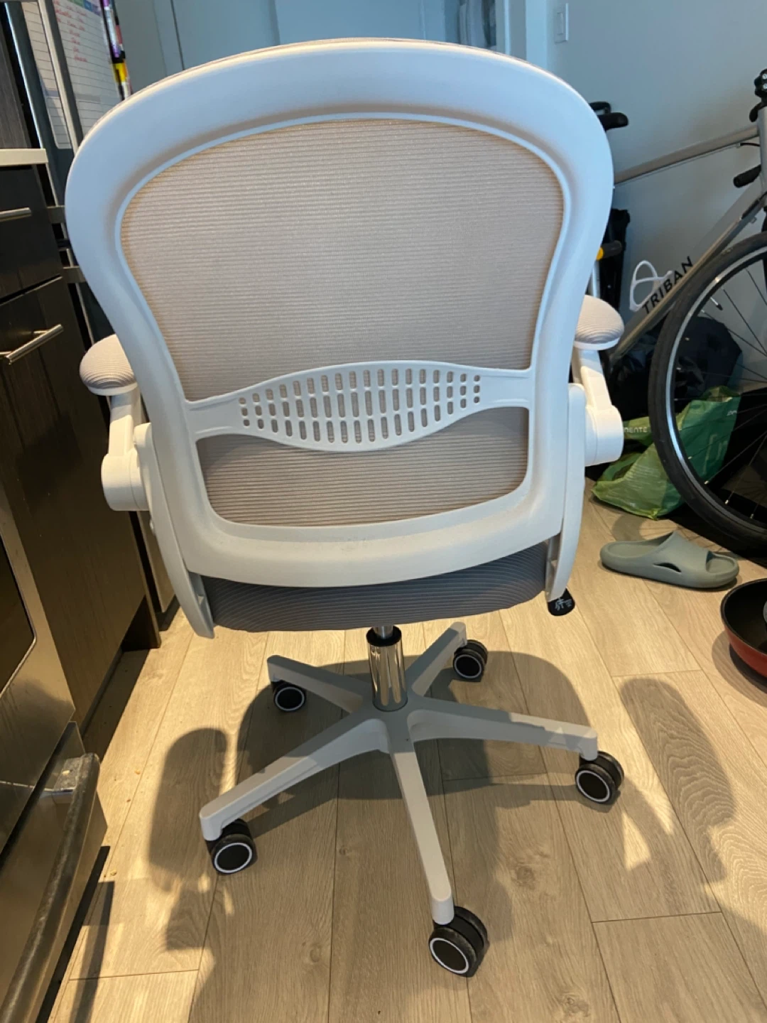 Office chair - photo 3