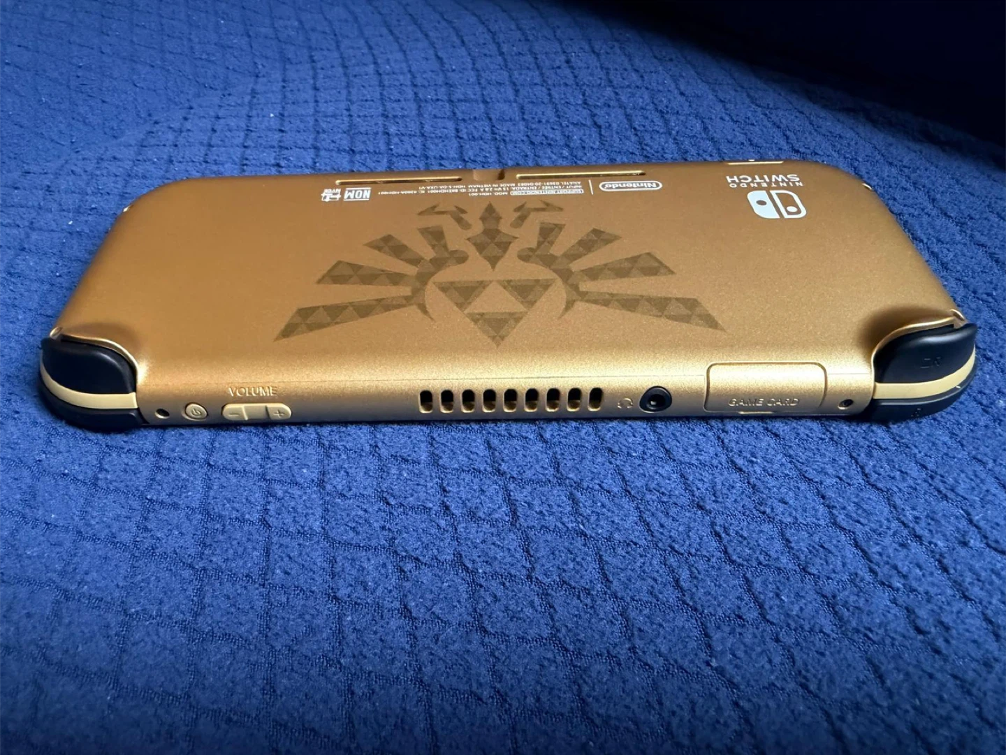 Nintendo Switch Lite - The Legend of Zelda Edition - photo 4