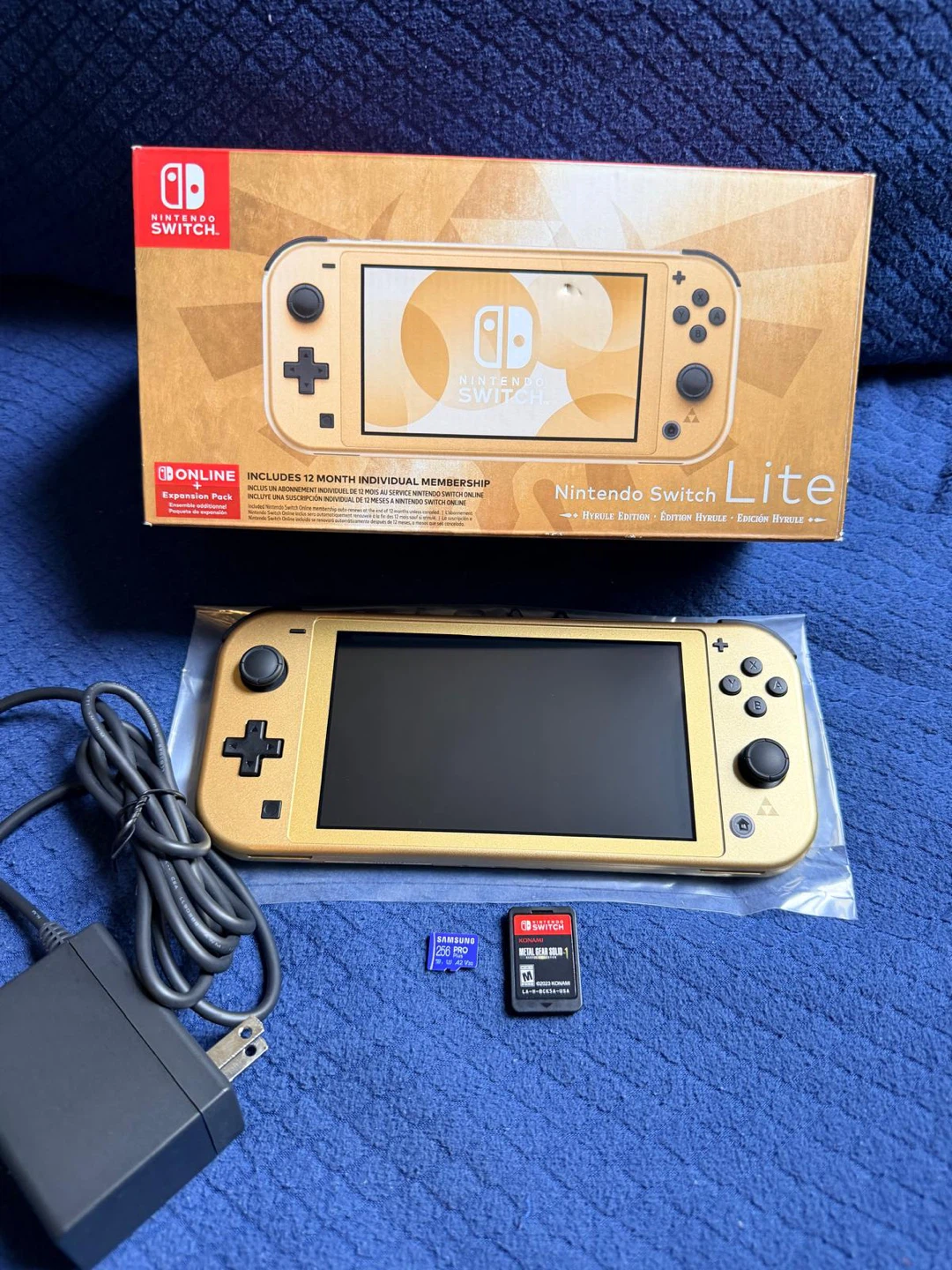 Nintendo Switch Lite - The Legend of Zelda Edition