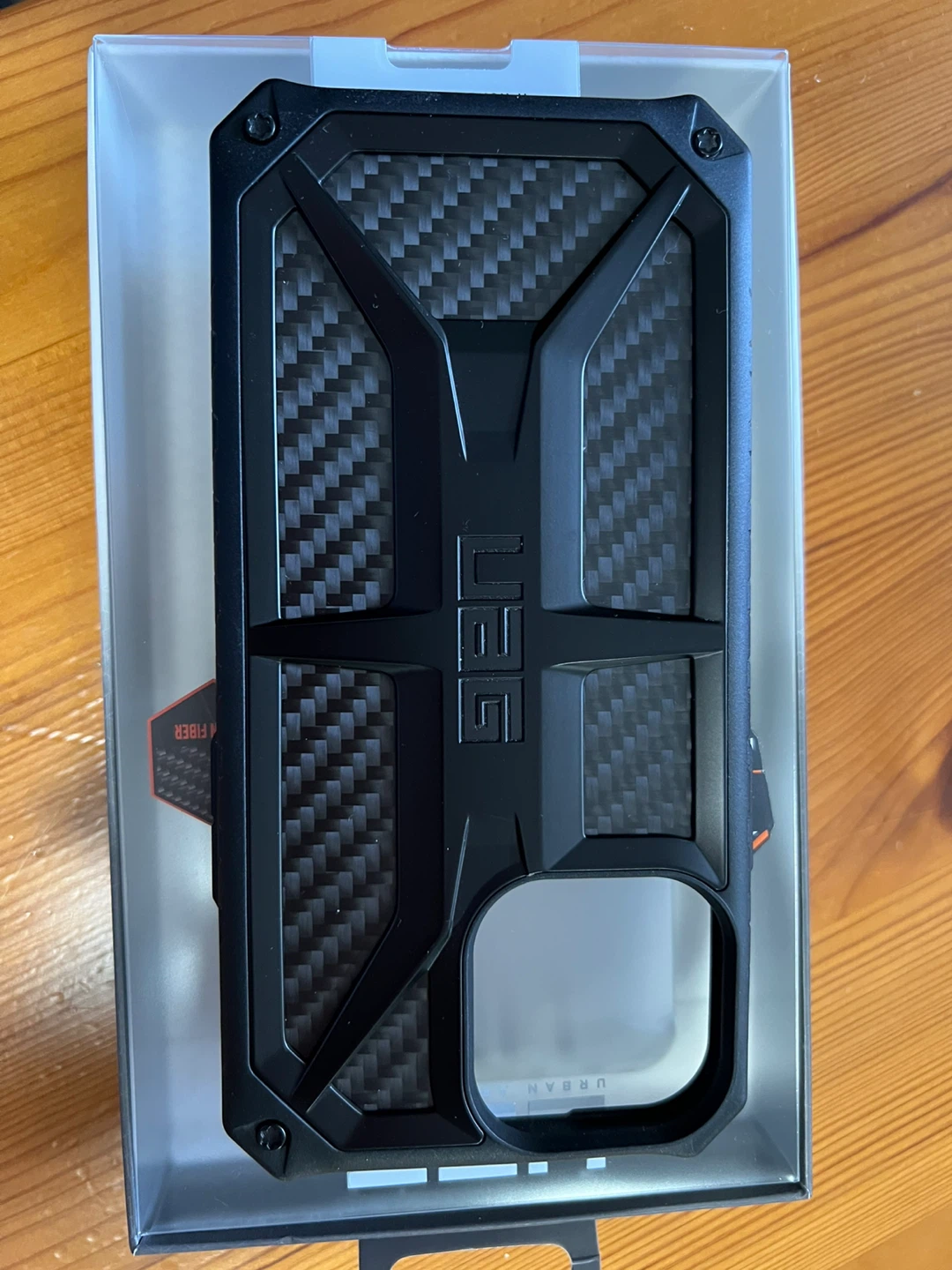 iPhone 13 Pro Max Case - UAG Monarch Carbon like new in a box - photo 2