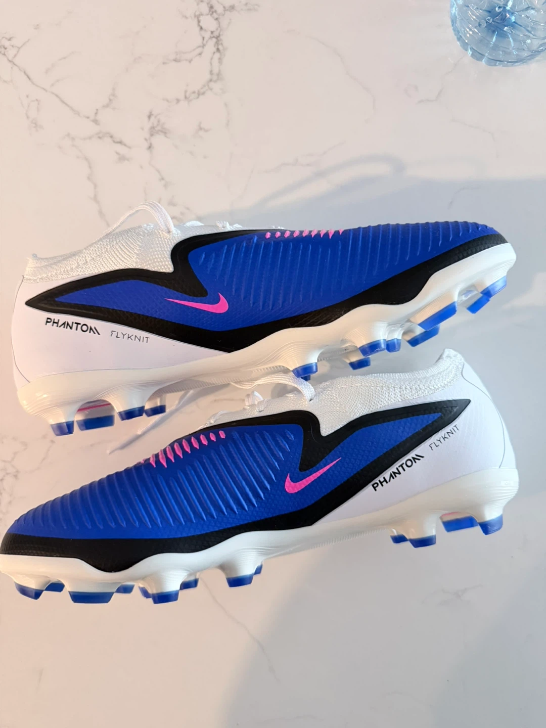 Nike Phantom GT2 Flyknit Soccer Cleats