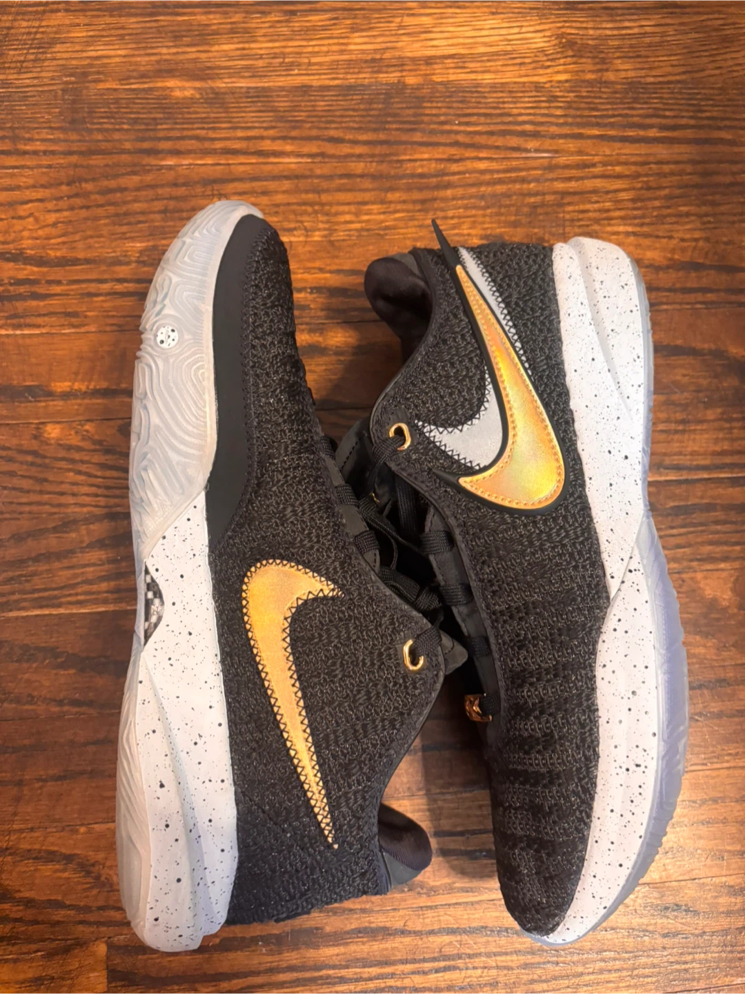 Nike LeBron Soldier XIII "XX" Basketball Shoes