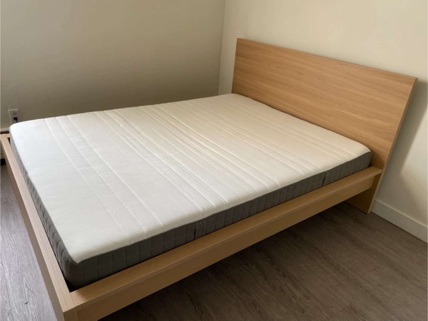 IKEA MALM Bed Frame + Mattress - photo 2