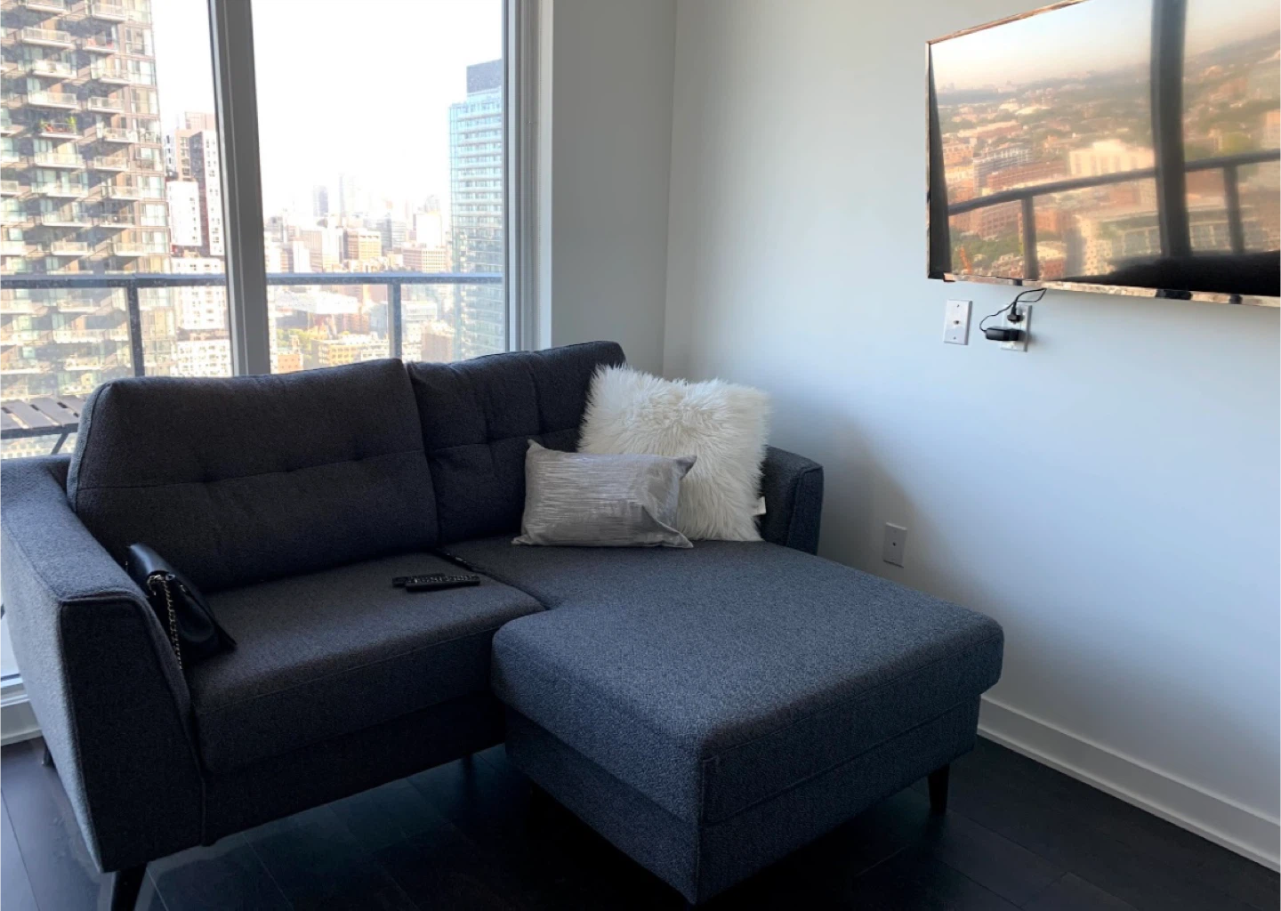 Structube Sirine Sectional Sofa