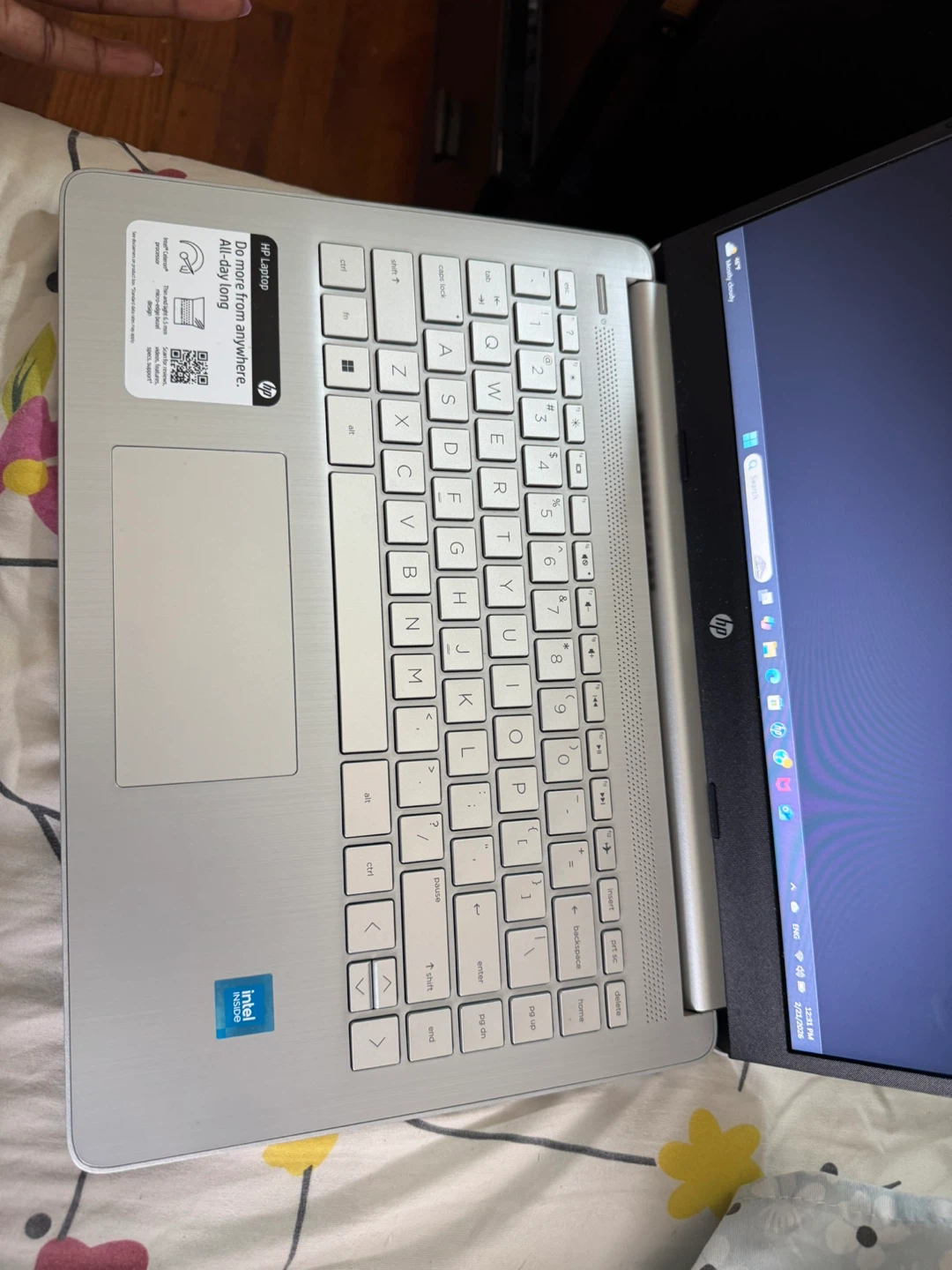 HP Laptop - photo 5