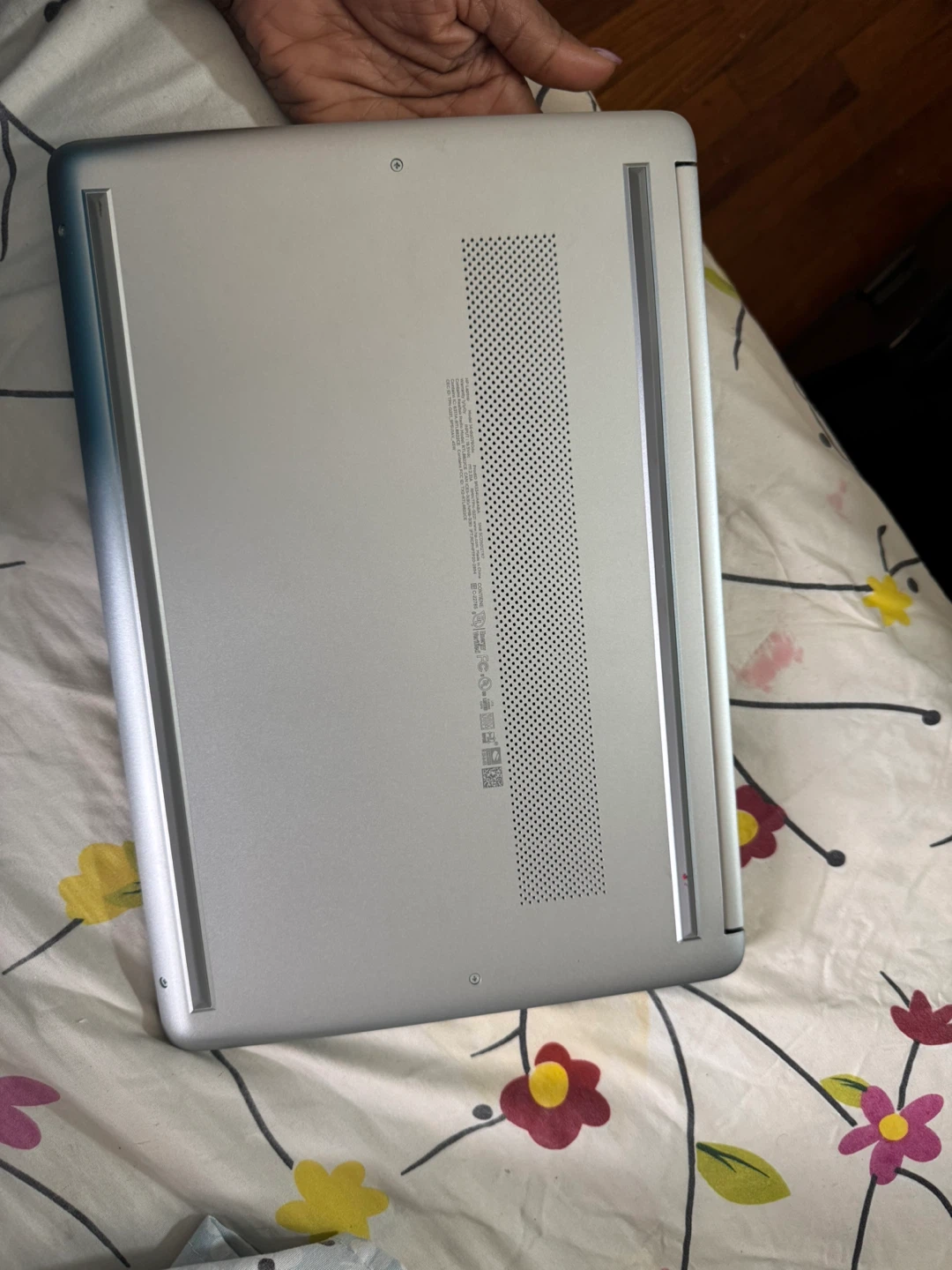 HP Laptop - photo 3