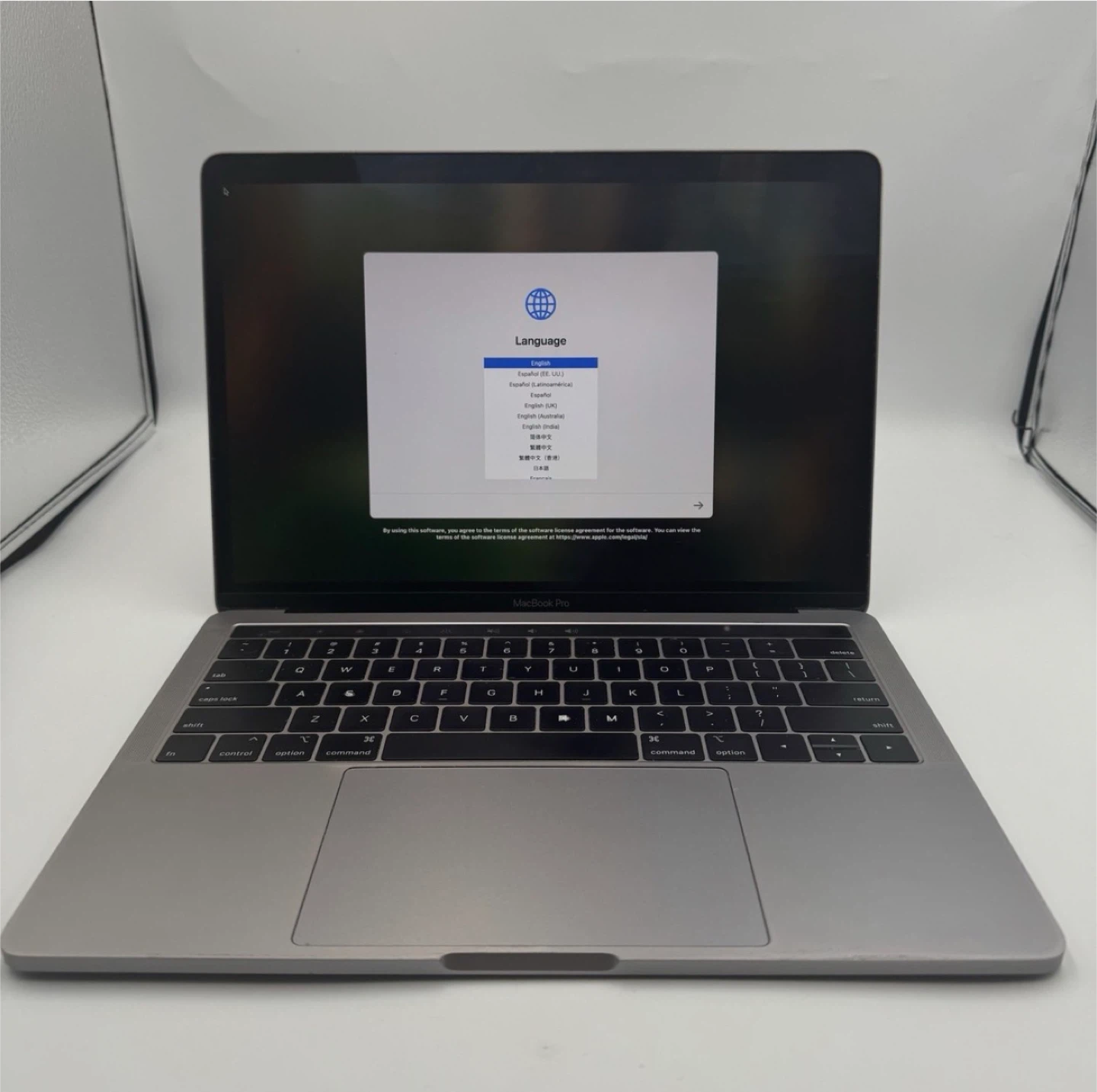 MacBook Pro 13” i7 16gb ram 500gb Touch Bar