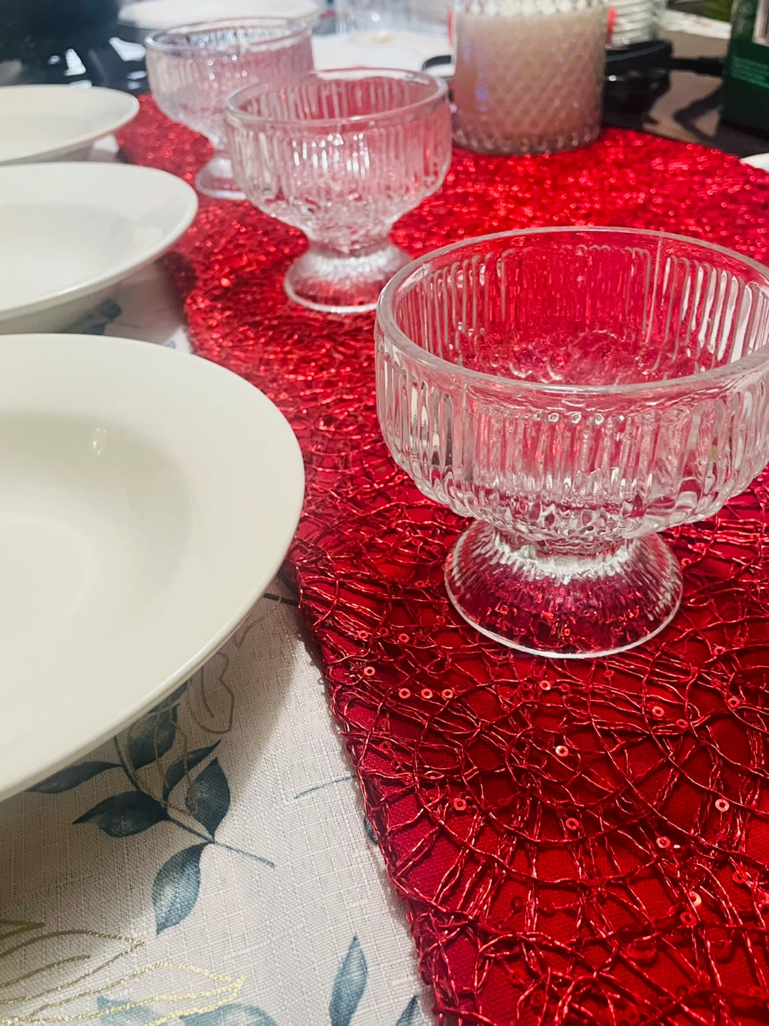 Glass Dessert Bowls - 3 for 15$