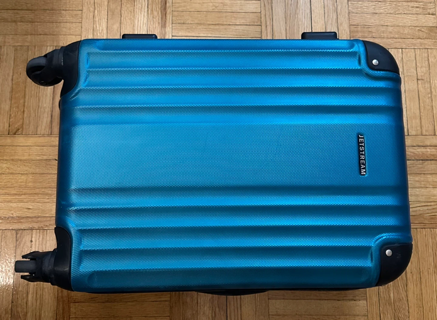 Jetstream Blue Hardside Spinner Luggage