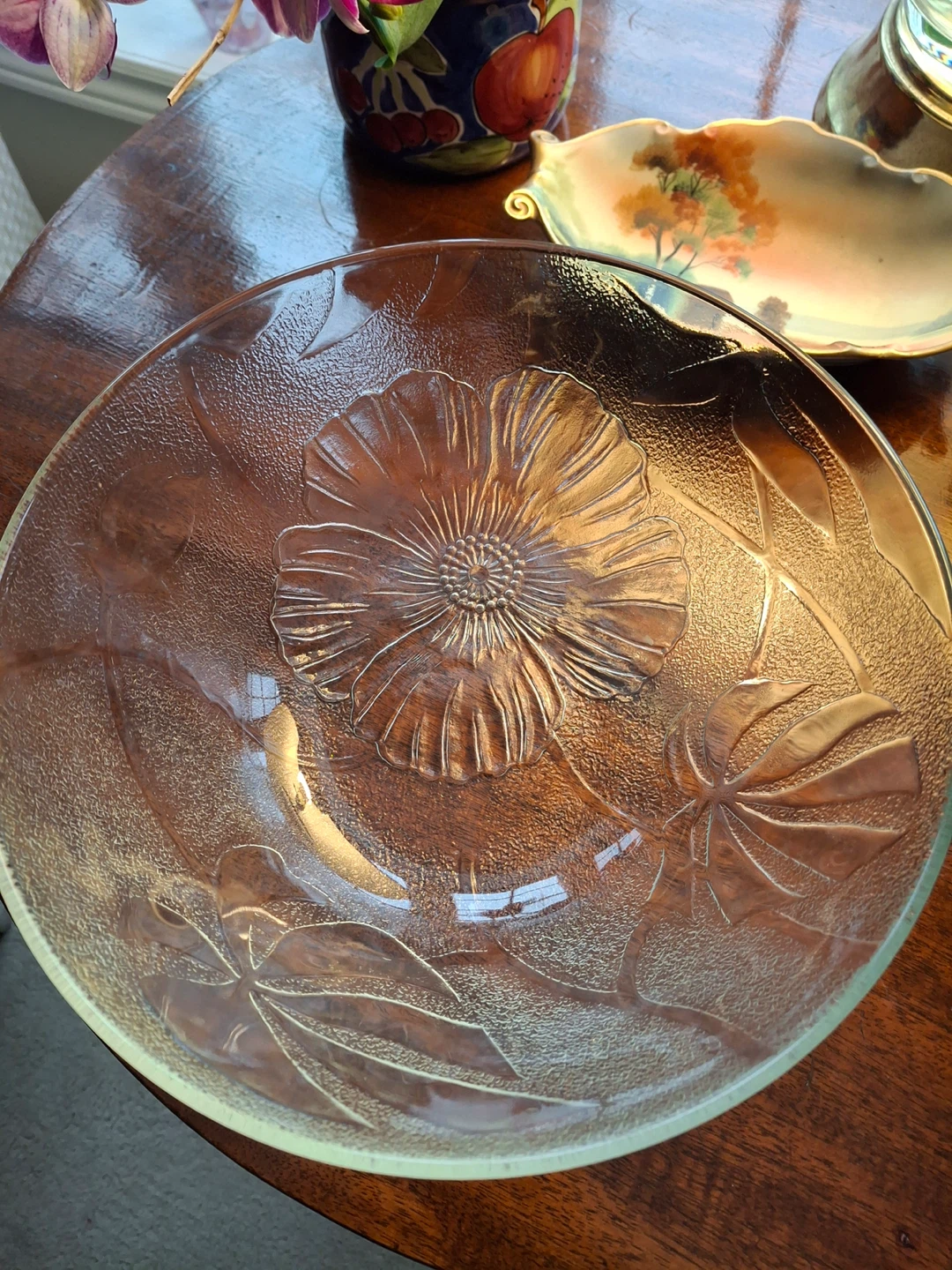 Large glass bowl with flower design - photo 2
