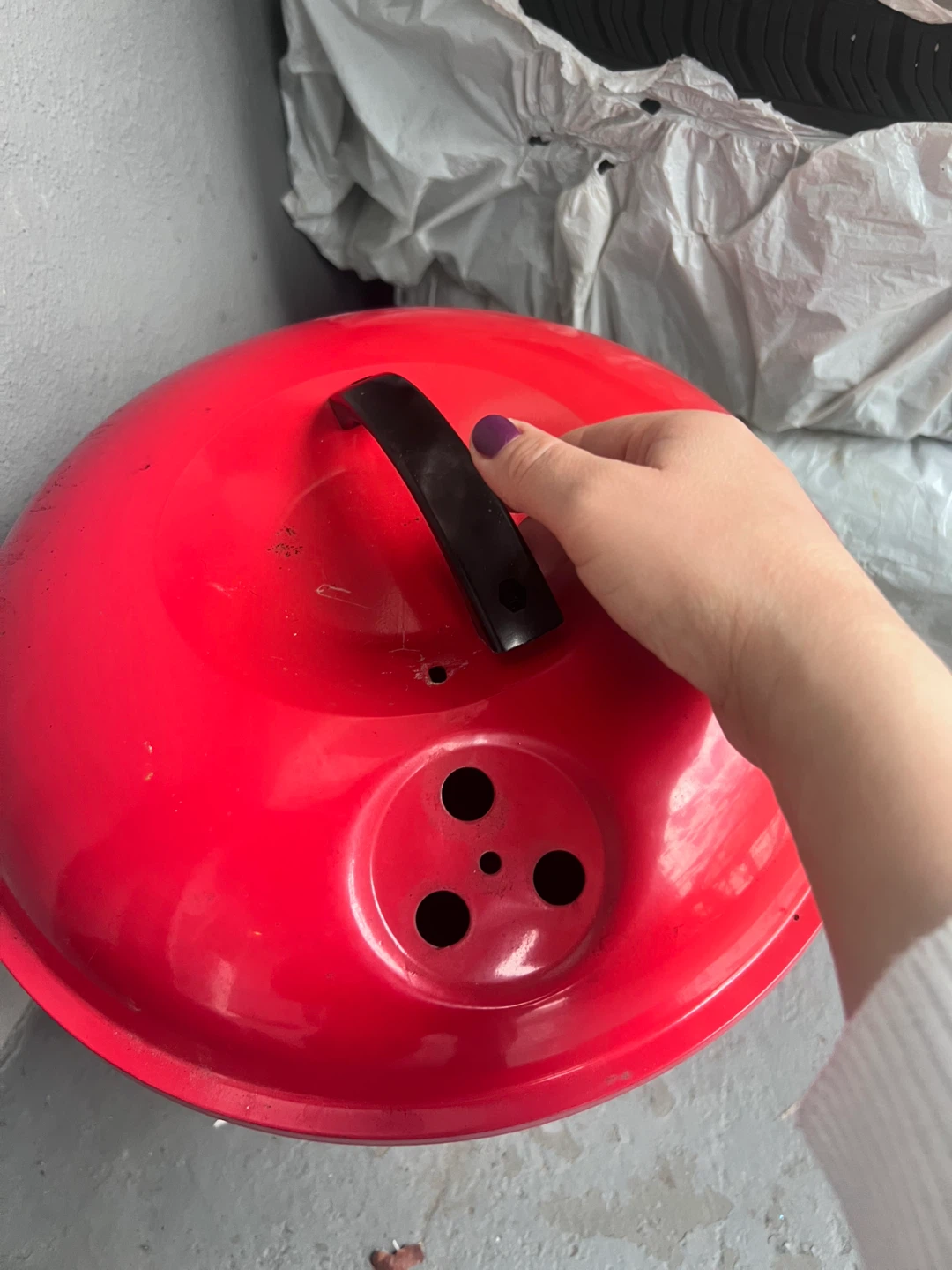Red Kettle BBQ Grill (Free) - photo 2