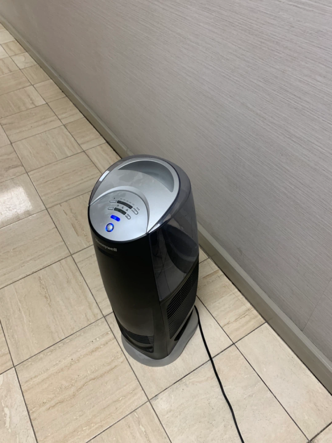 Honeywell Air Purifier - photo 2