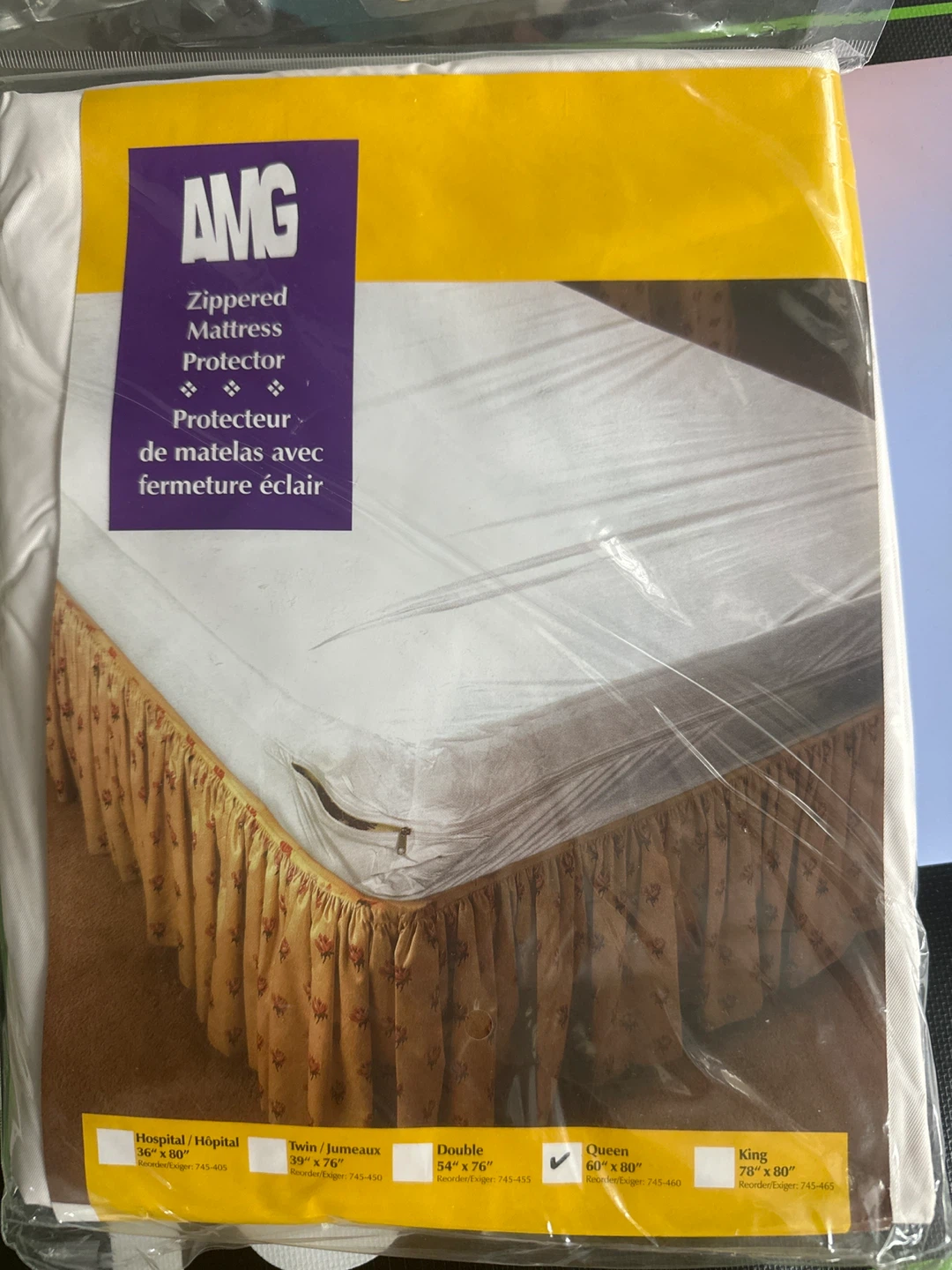 AMG Queen Zippered Mattress Protector