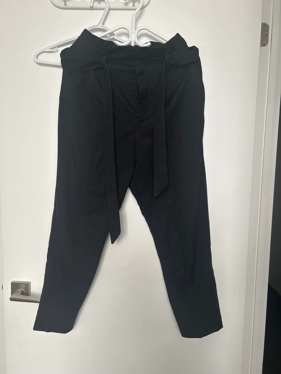 H&M Black Paperbag Waist Pants Size 8