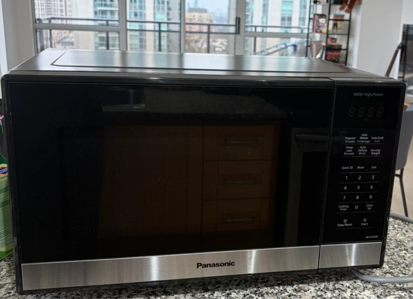 Panasonic 900W Microwave - photo 2