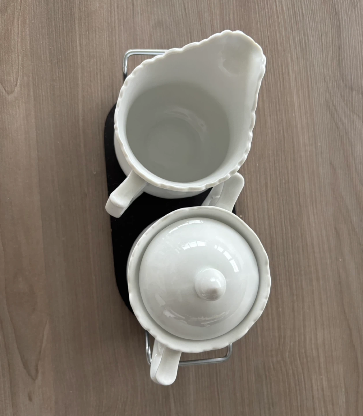 White Ceramic Sugar Bowl & Creamer Set 🥕 - photo 3